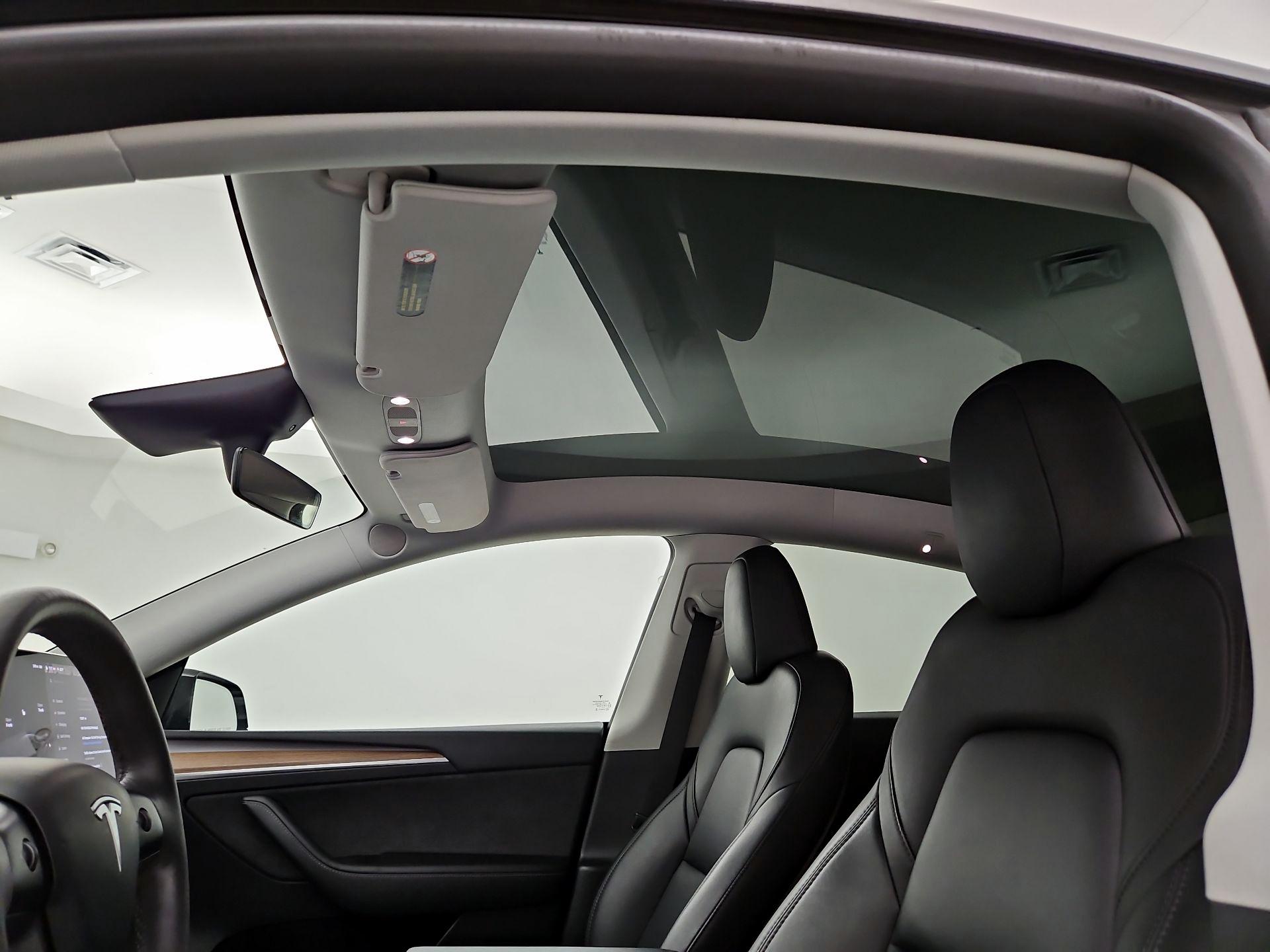 Thumbnail: 2023 Tesla Model Y - 18