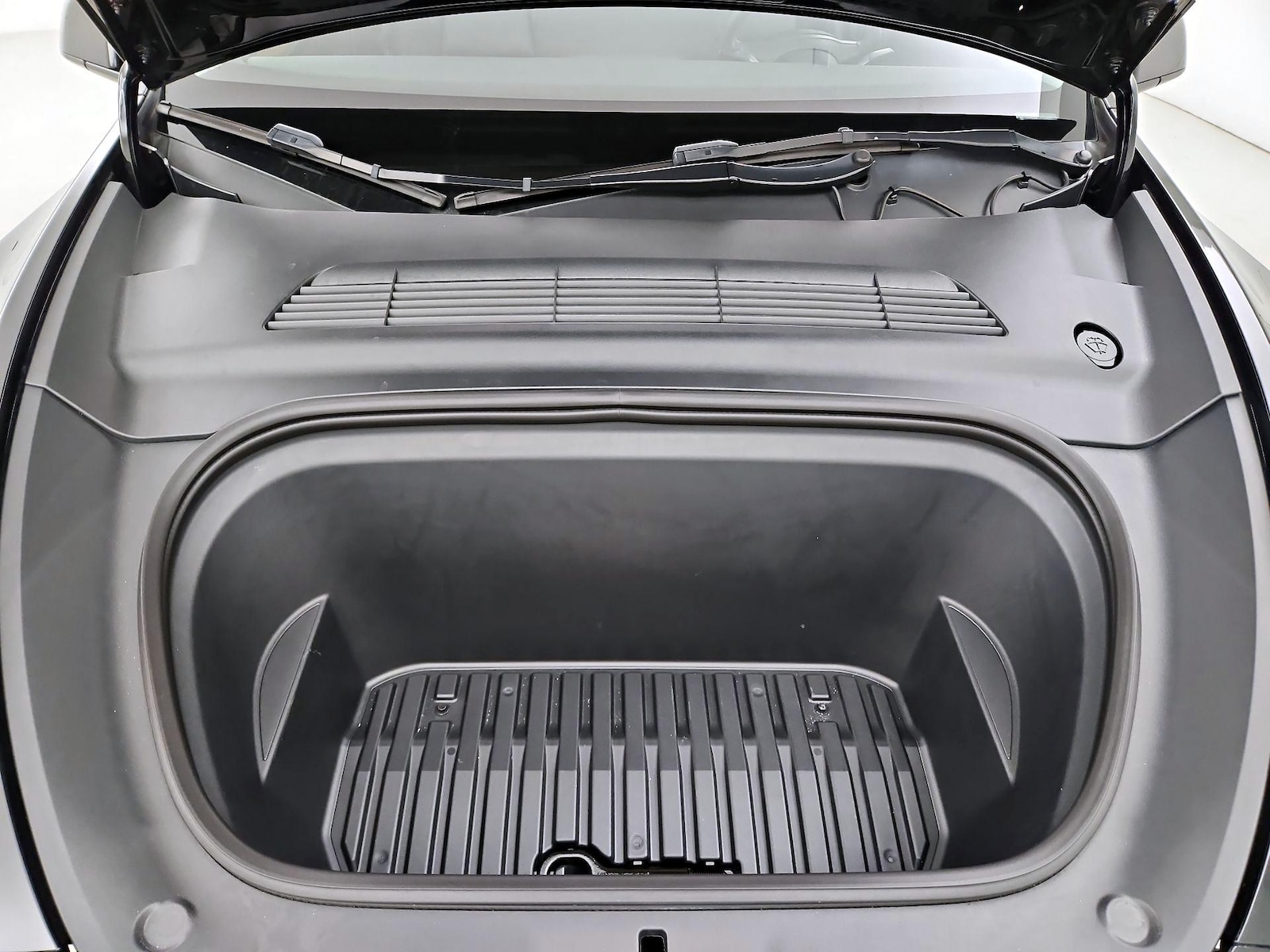 2023 Tesla Model Y Long Range - Photo 22