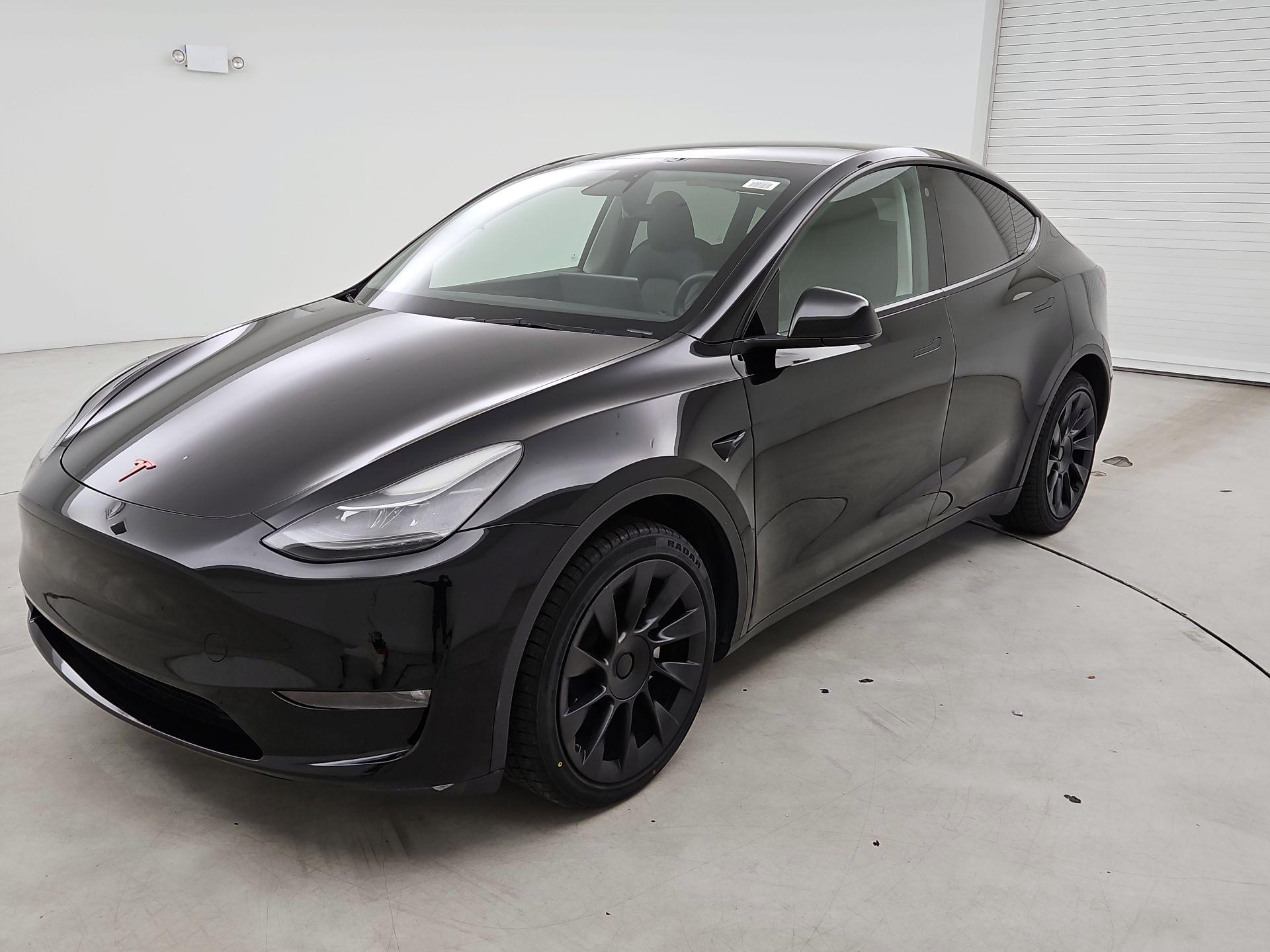 Thumbnail: 2023 Tesla Model Y - 3