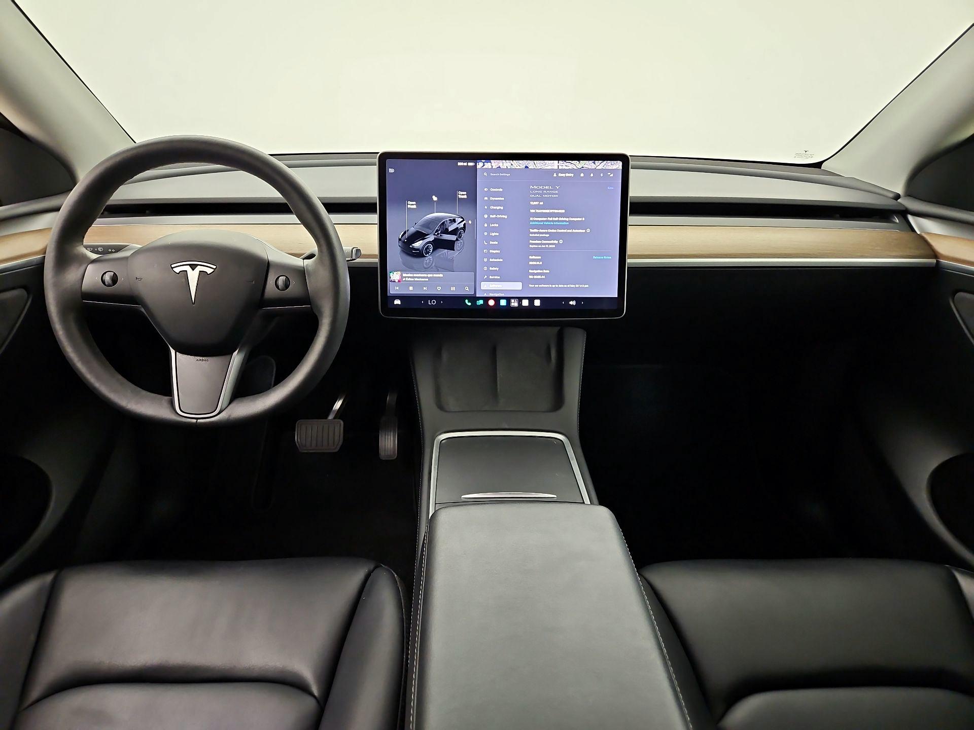 Thumbnail: 2023 Tesla Model Y - 8