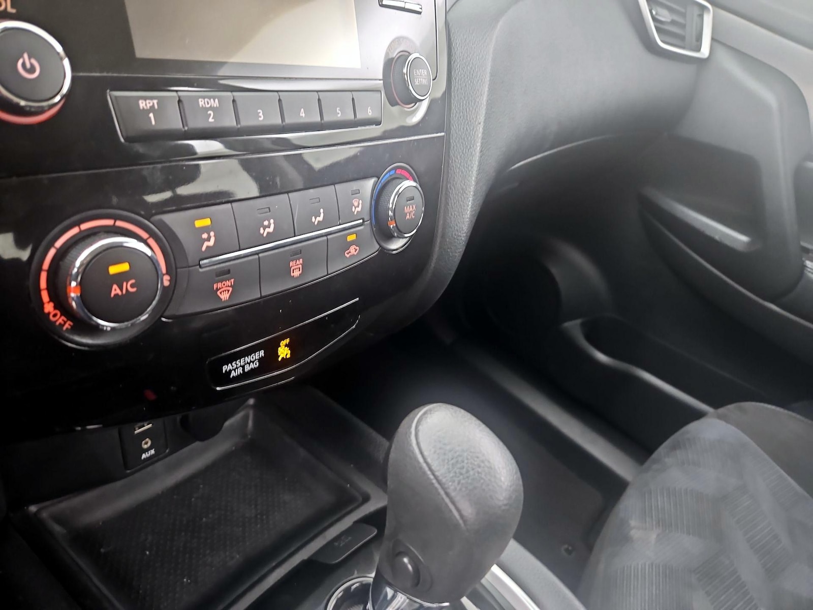 2015 Nissan Rogue S - Photo 17