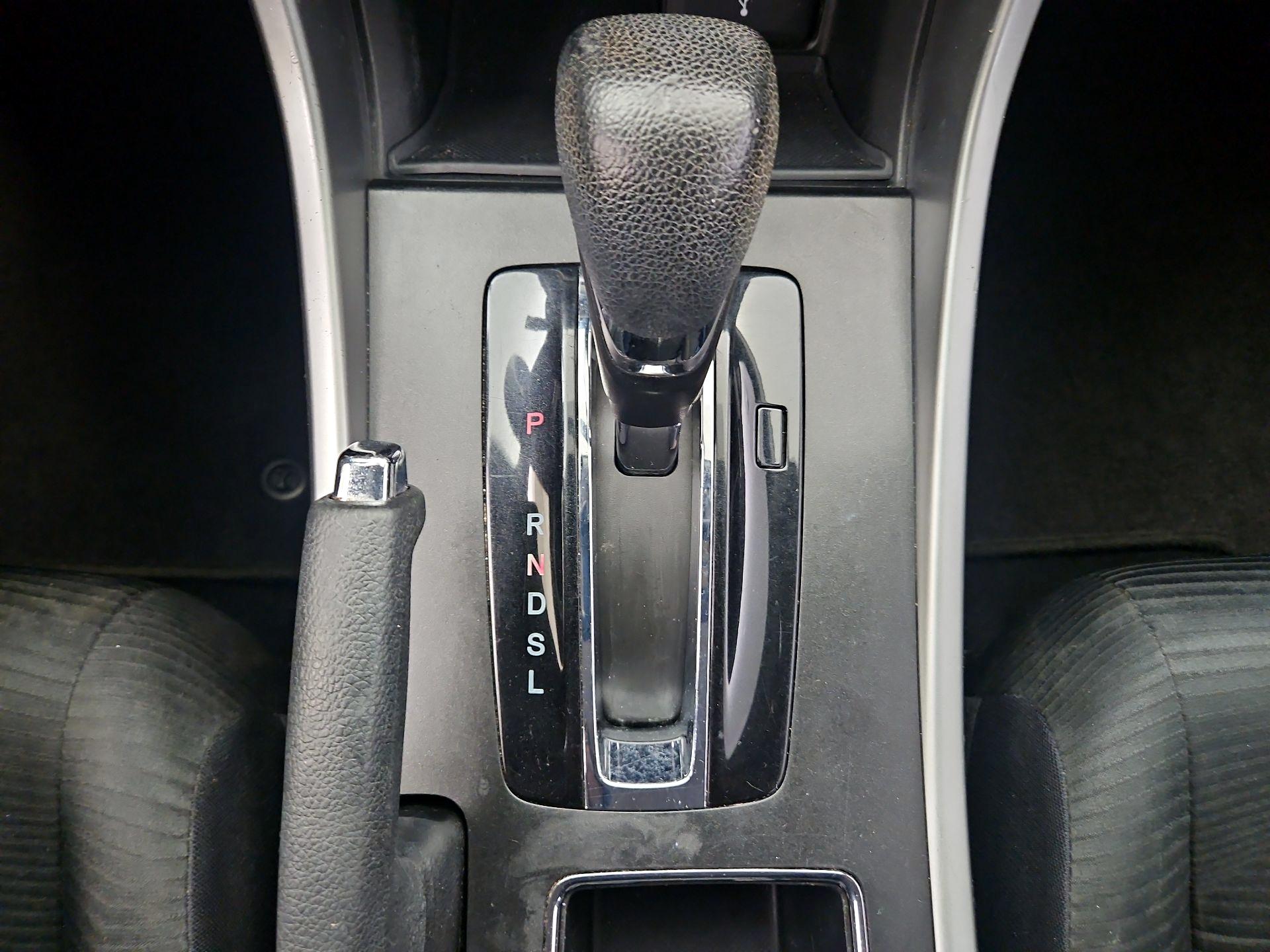 Thumbnail: 2015 Honda Accord - 17