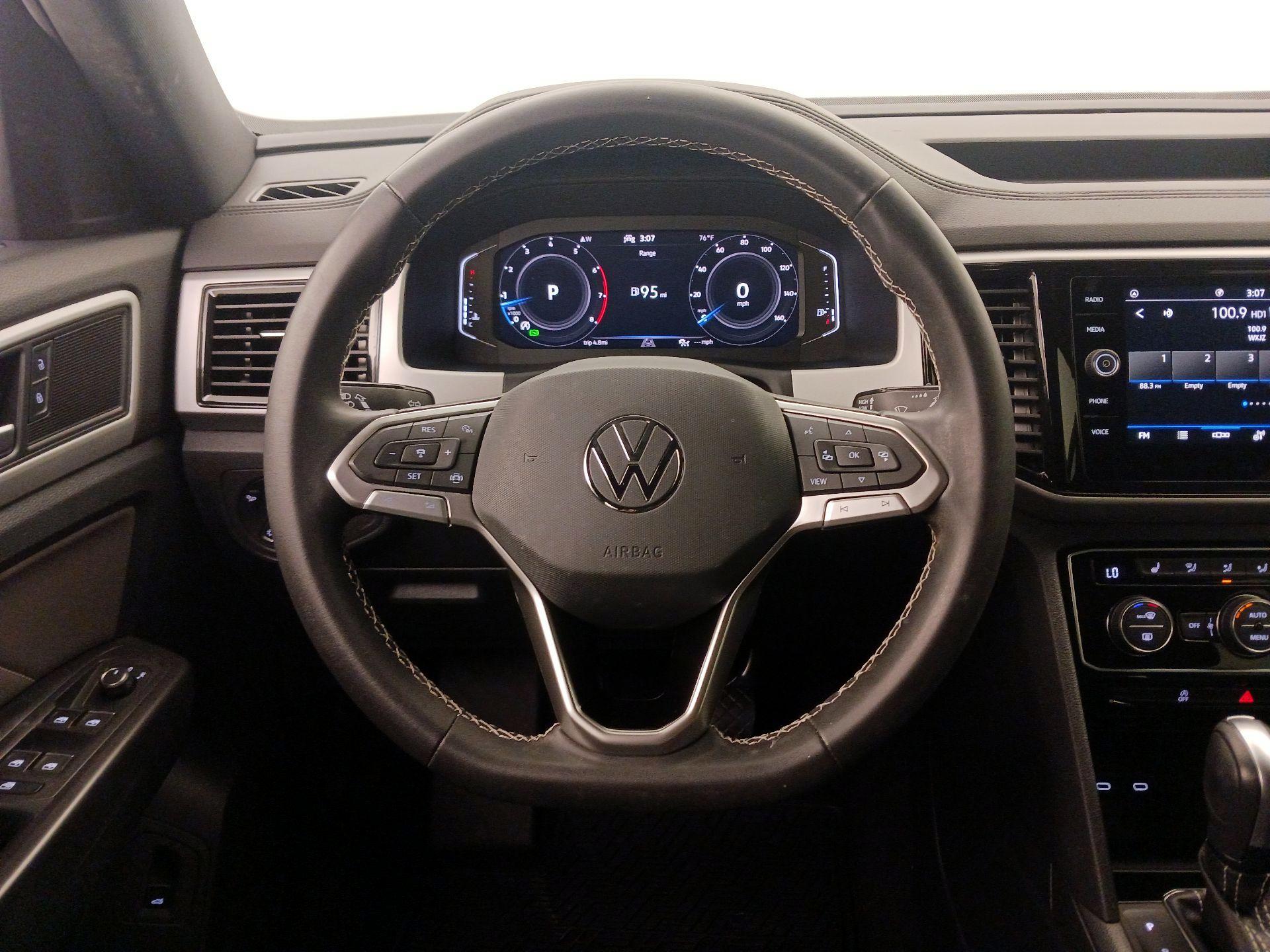 Thumbnail: 2023 Volkswagen Atlas - 10