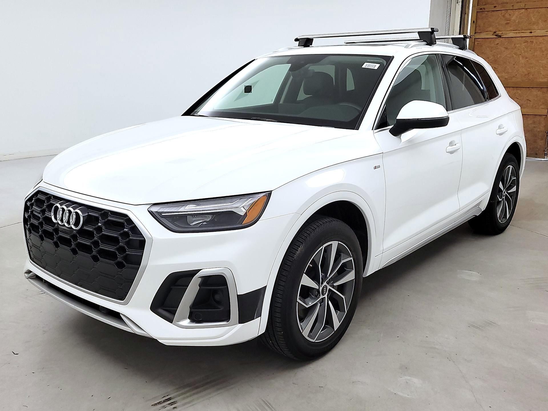 Thumbnail: 2023 Audi Q5 - 3