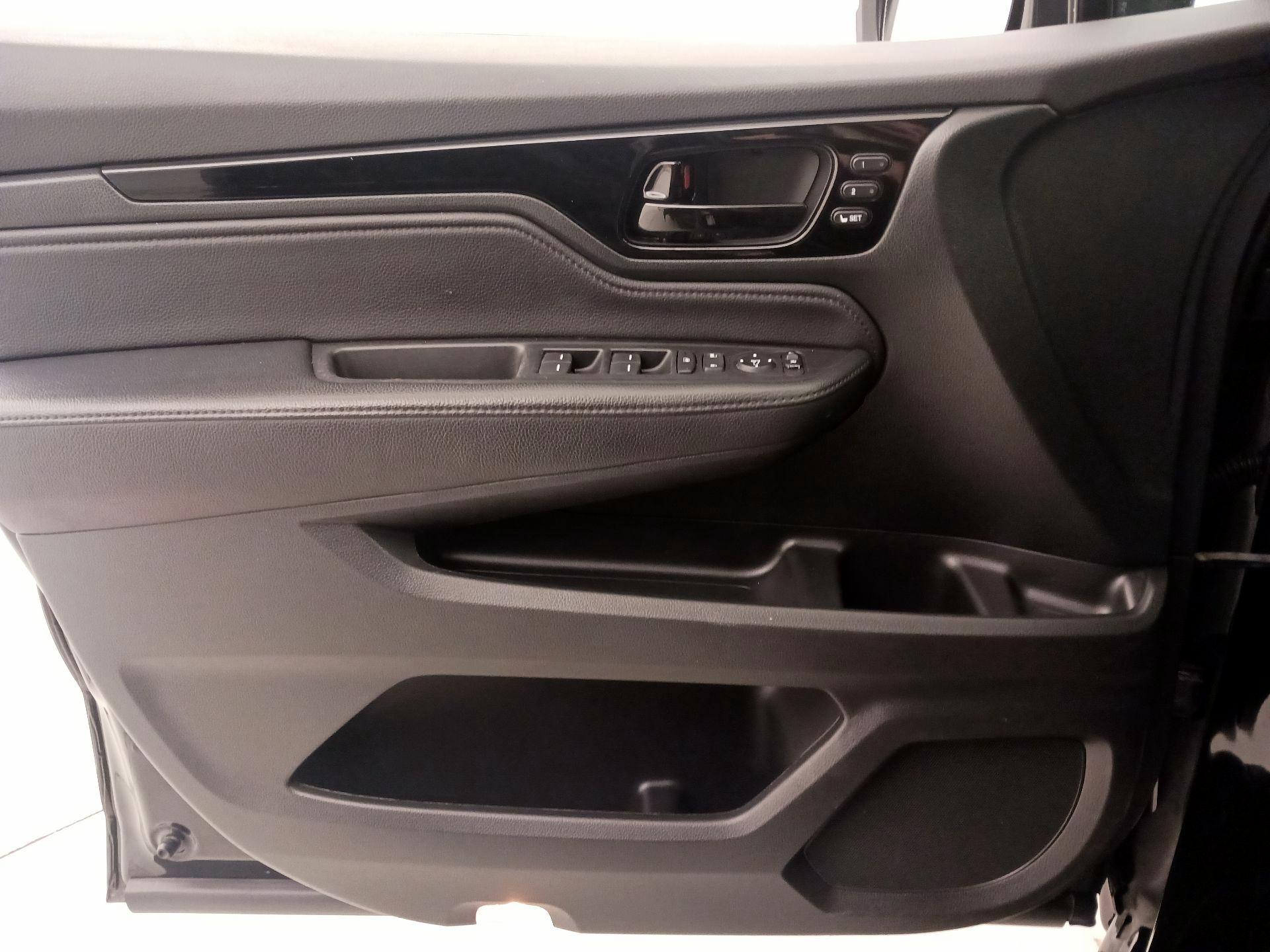 Thumbnail: 2023 Honda Odyssey - 12