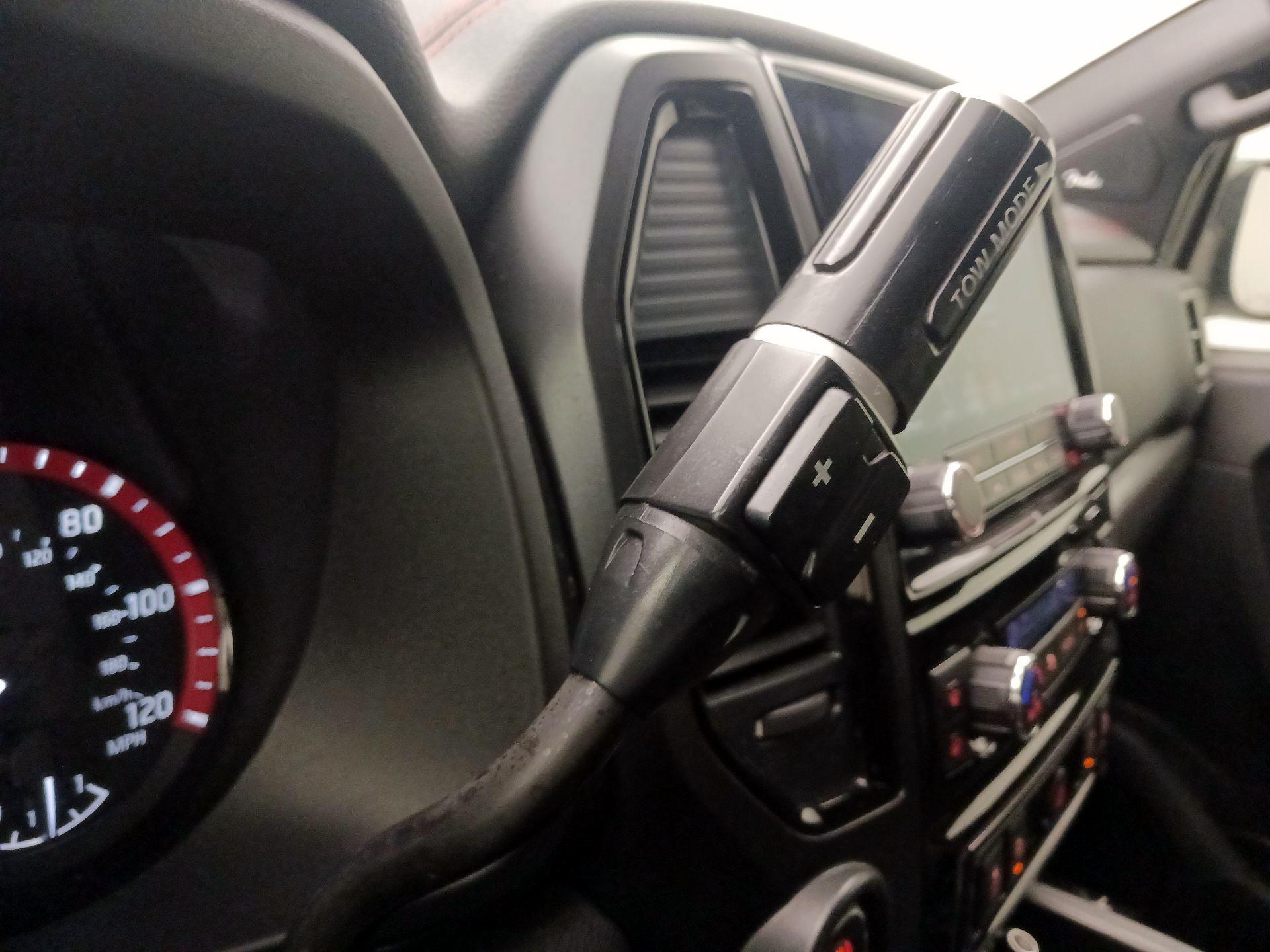 Thumbnail: 2021 Nissan Titan - 18