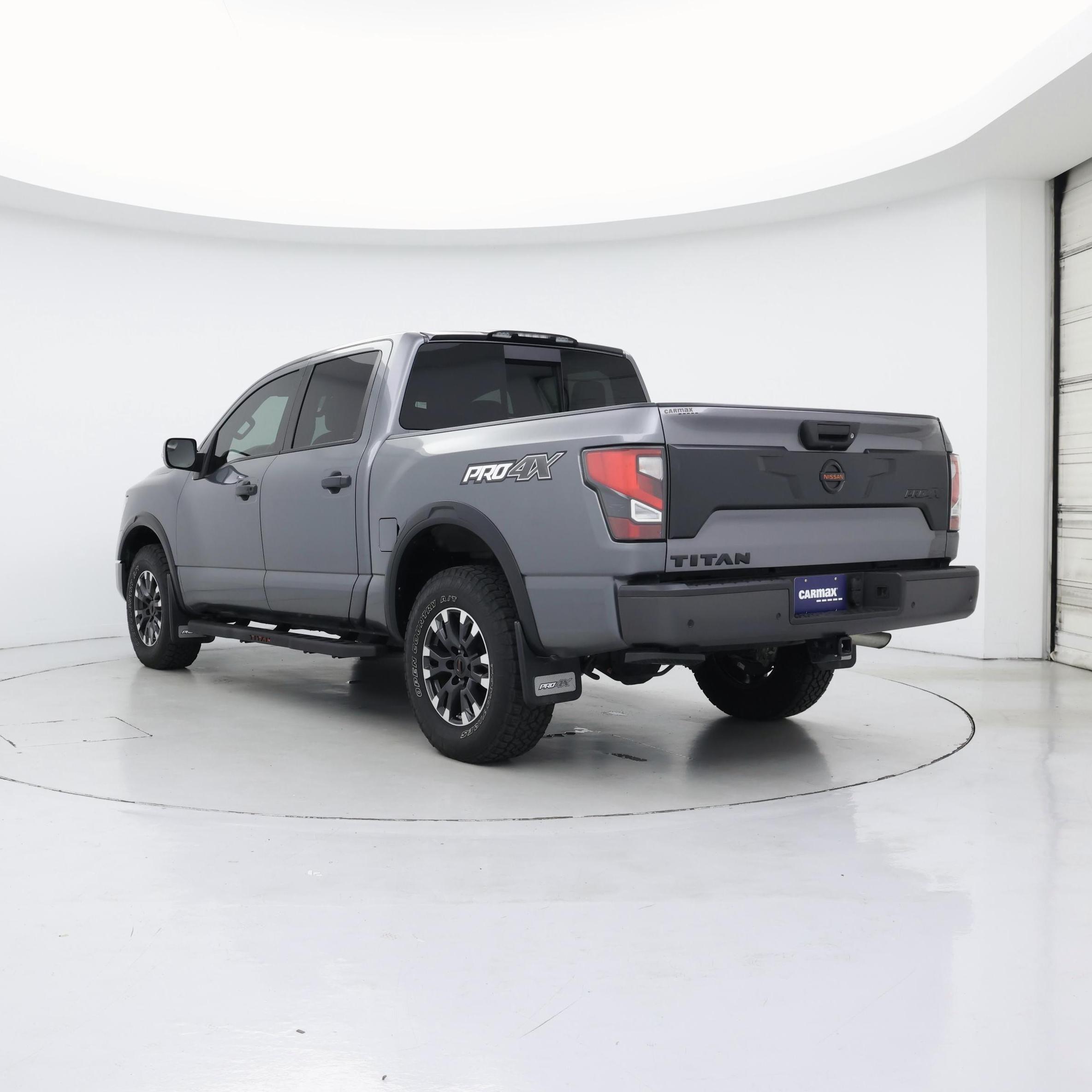 Thumbnail: 2021 Nissan Titan - 2