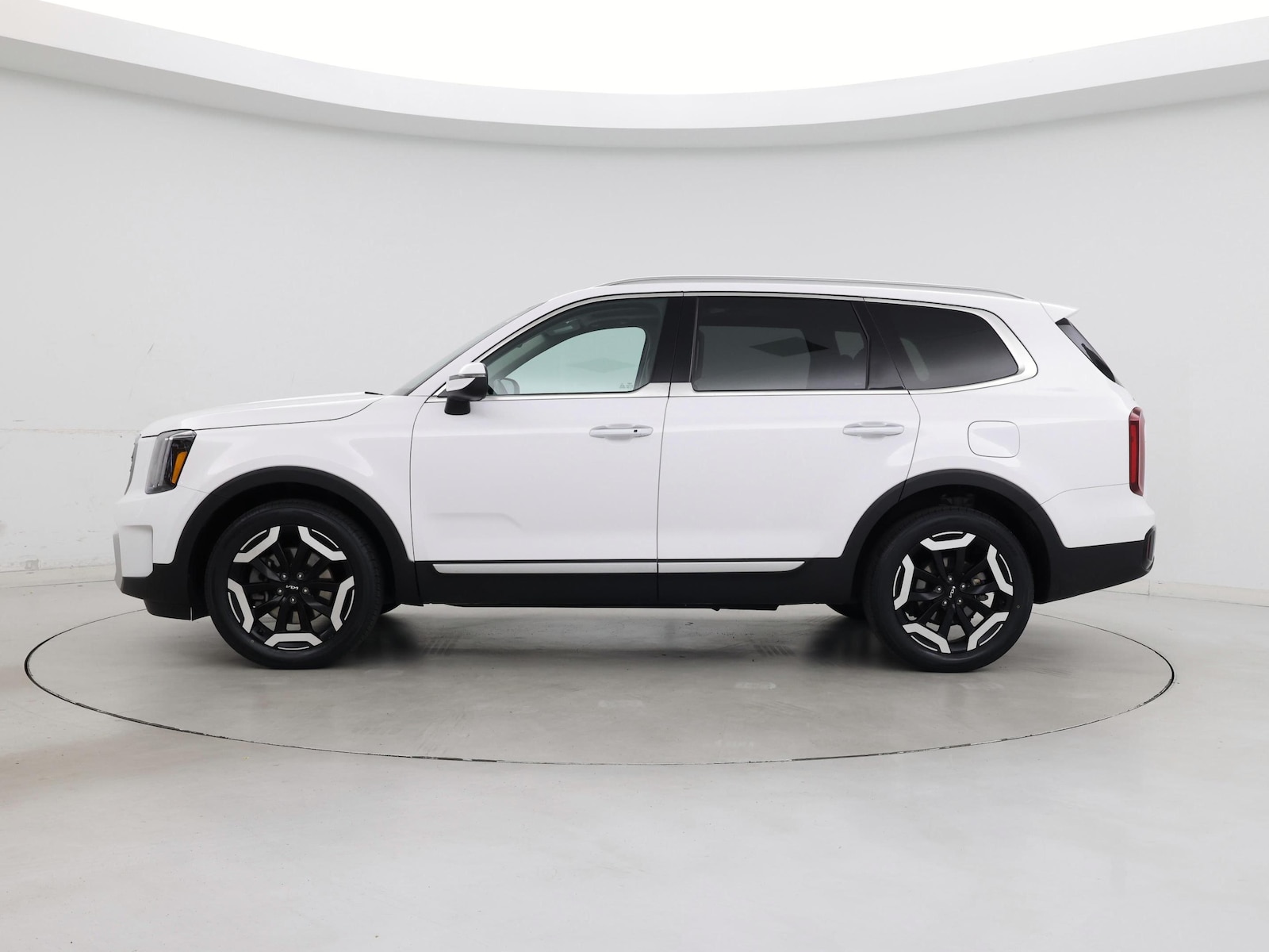 2025 Kia Telluride S - Photo 4
