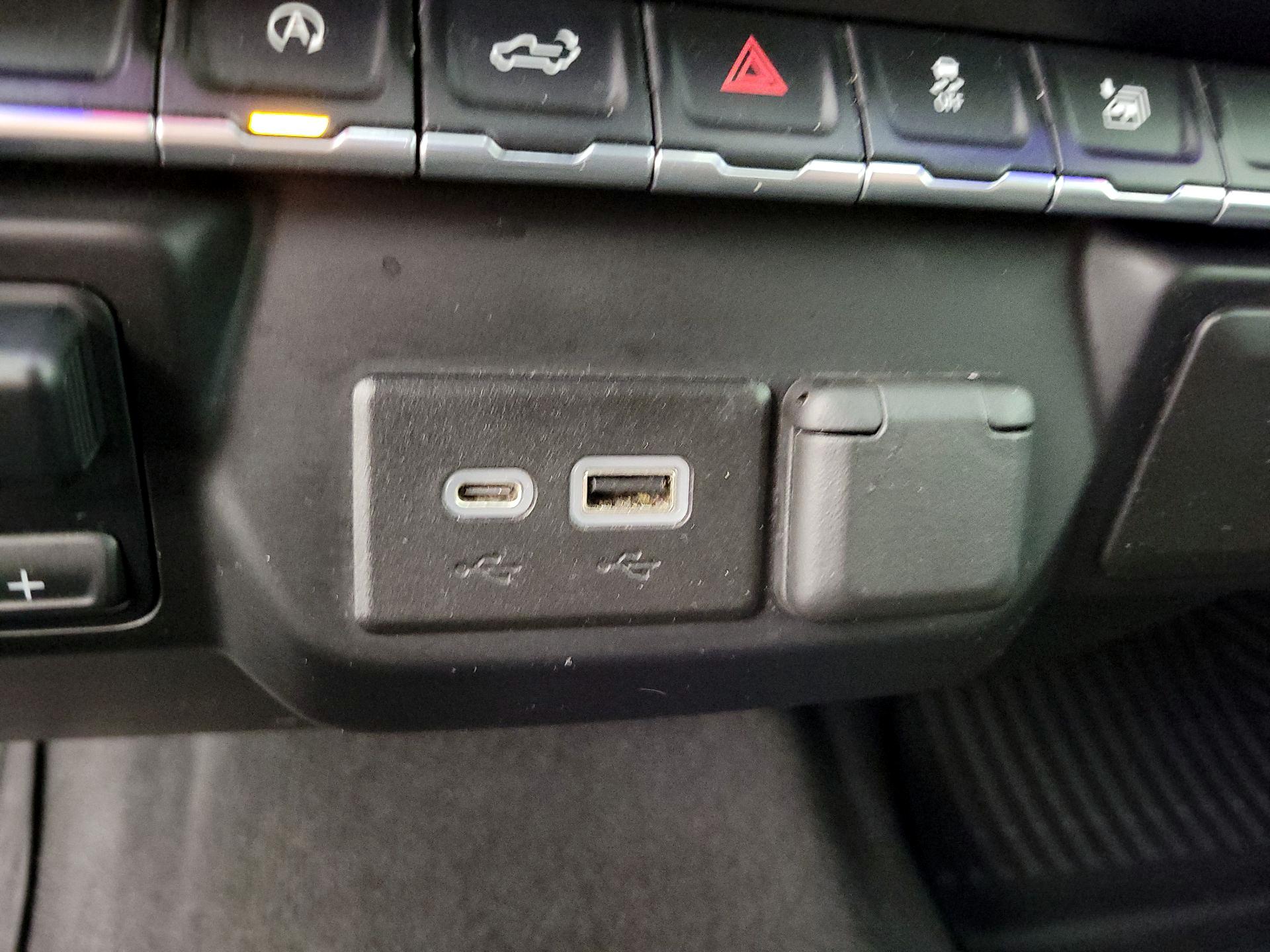 Thumbnail: 2021 Chevrolet Silverado 1500 - 18