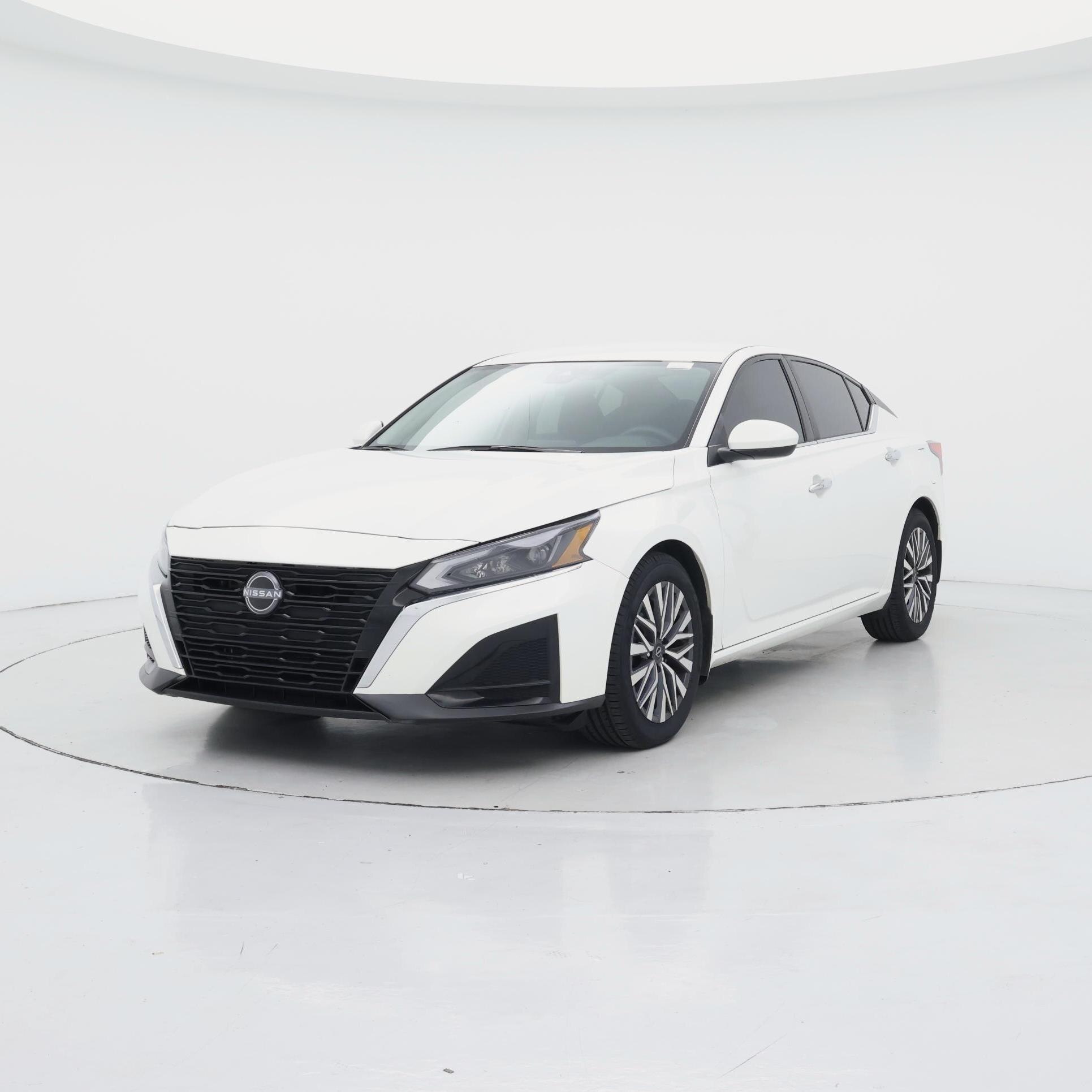 Thumbnail: 2023 Nissan Altima - 4