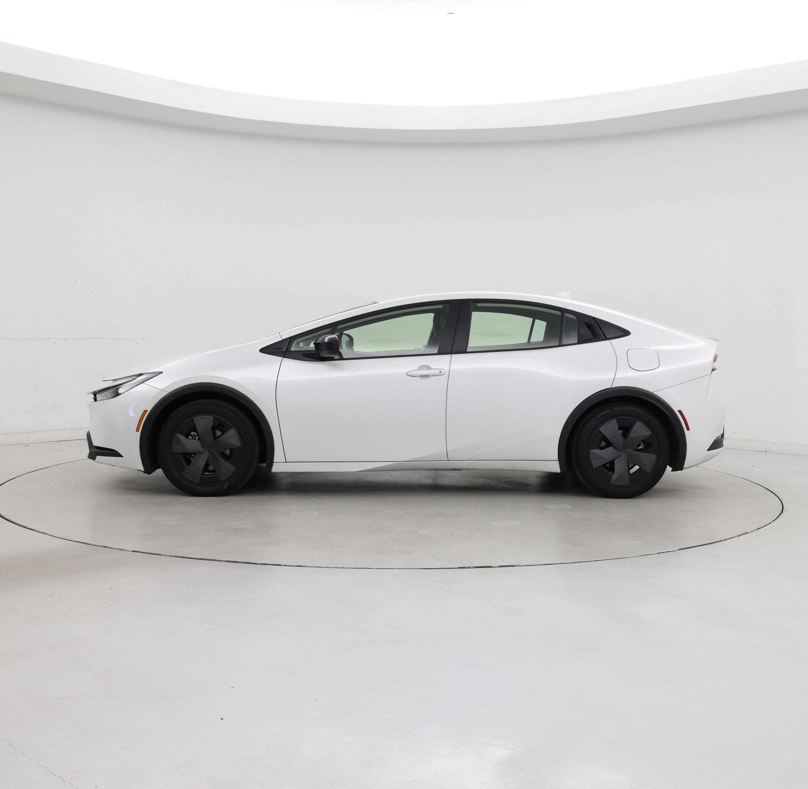 Thumbnail: 2024 Toyota Prius - 3