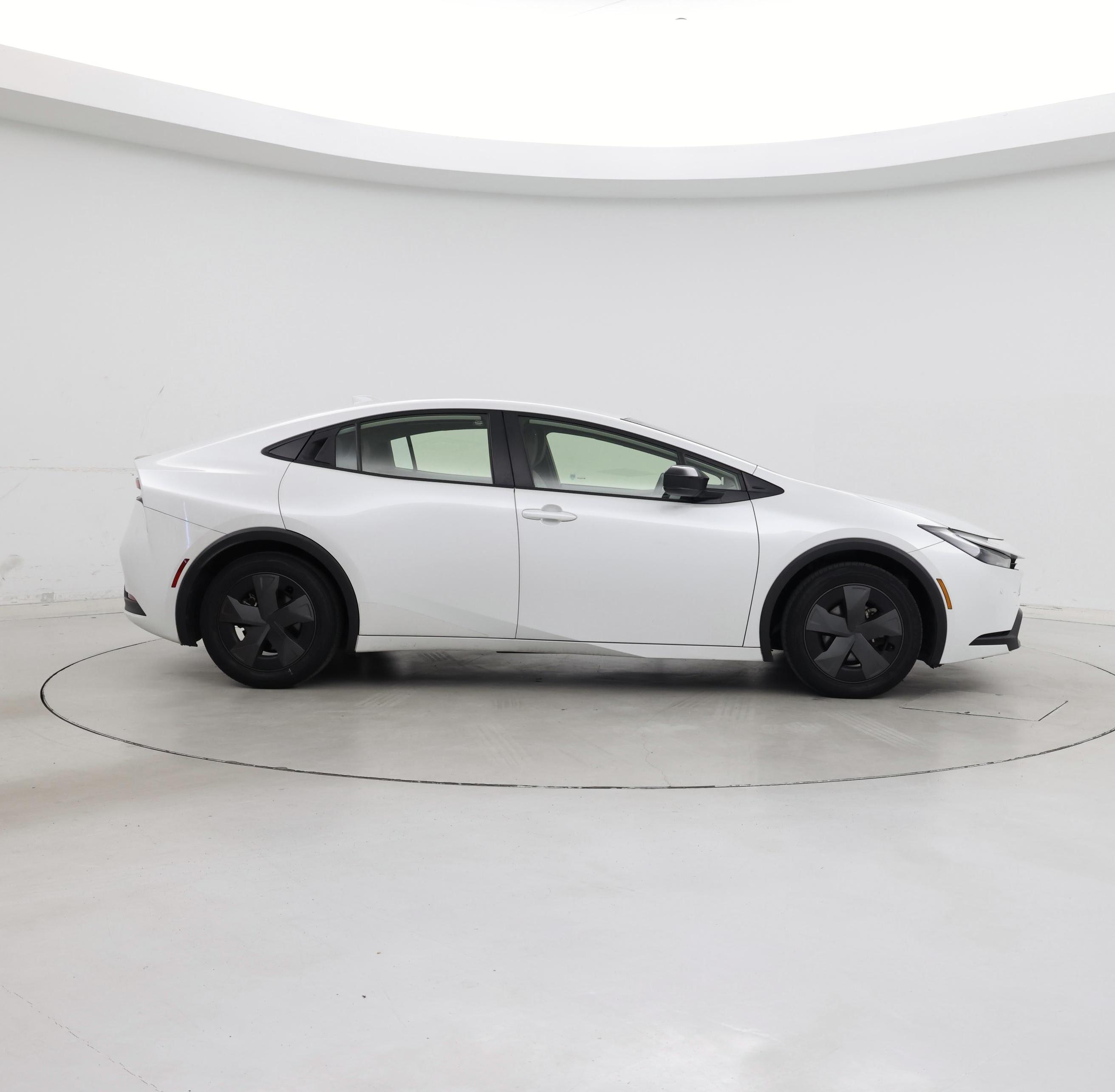 Thumbnail: 2024 Toyota Prius - 7
