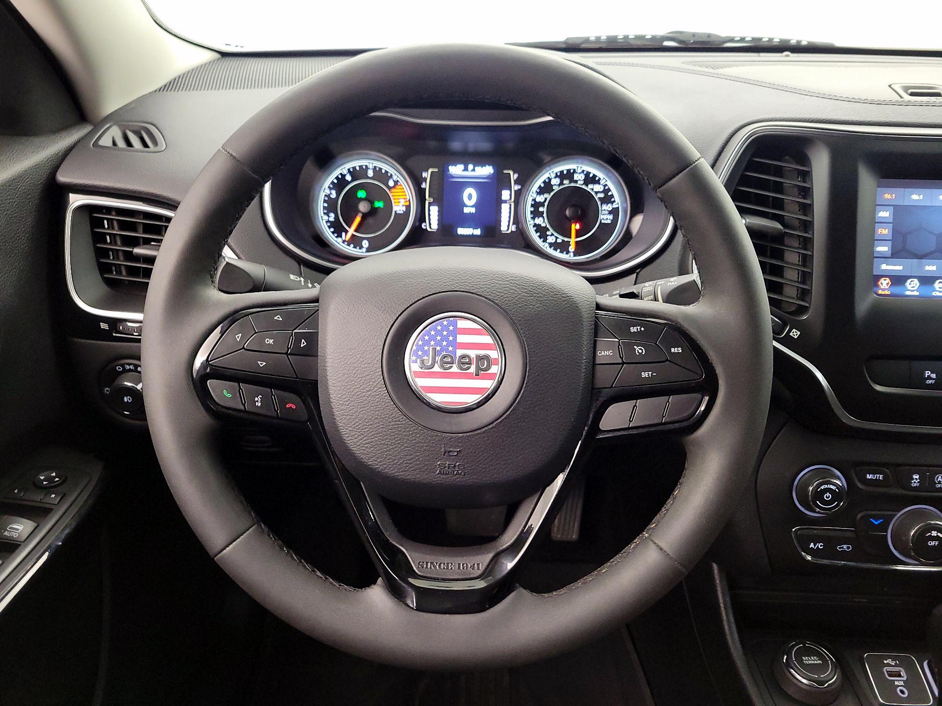 Thumbnail: 2021 Jeep Cherokee - 10