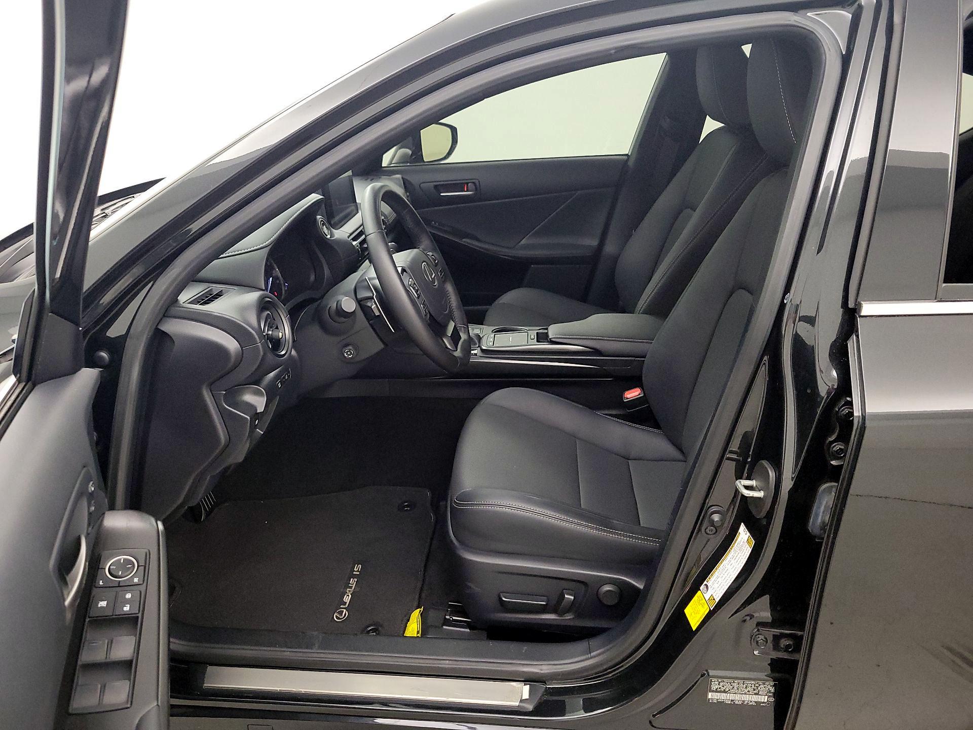 Thumbnail: 2023 Lexus IS - 11