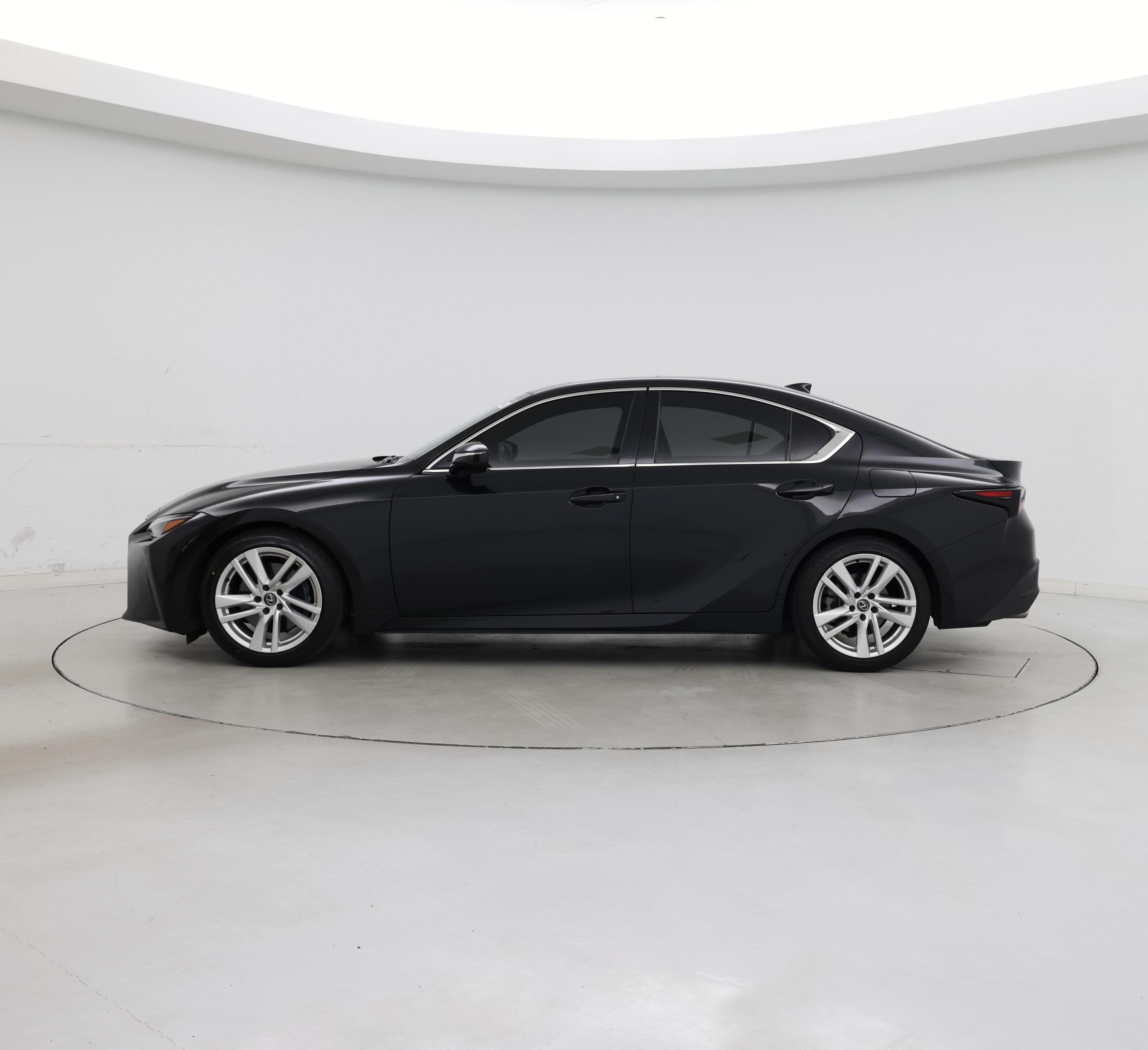 Thumbnail: 2023 Lexus IS - 3
