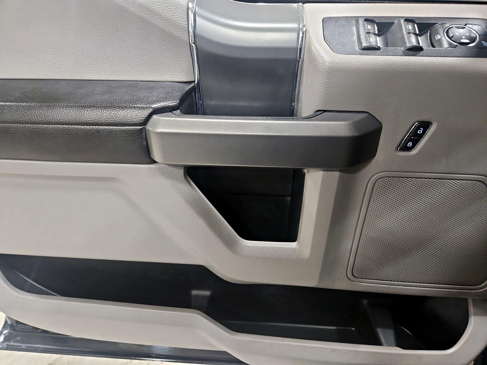Thumbnail: 2015 Ford F-150 - 12