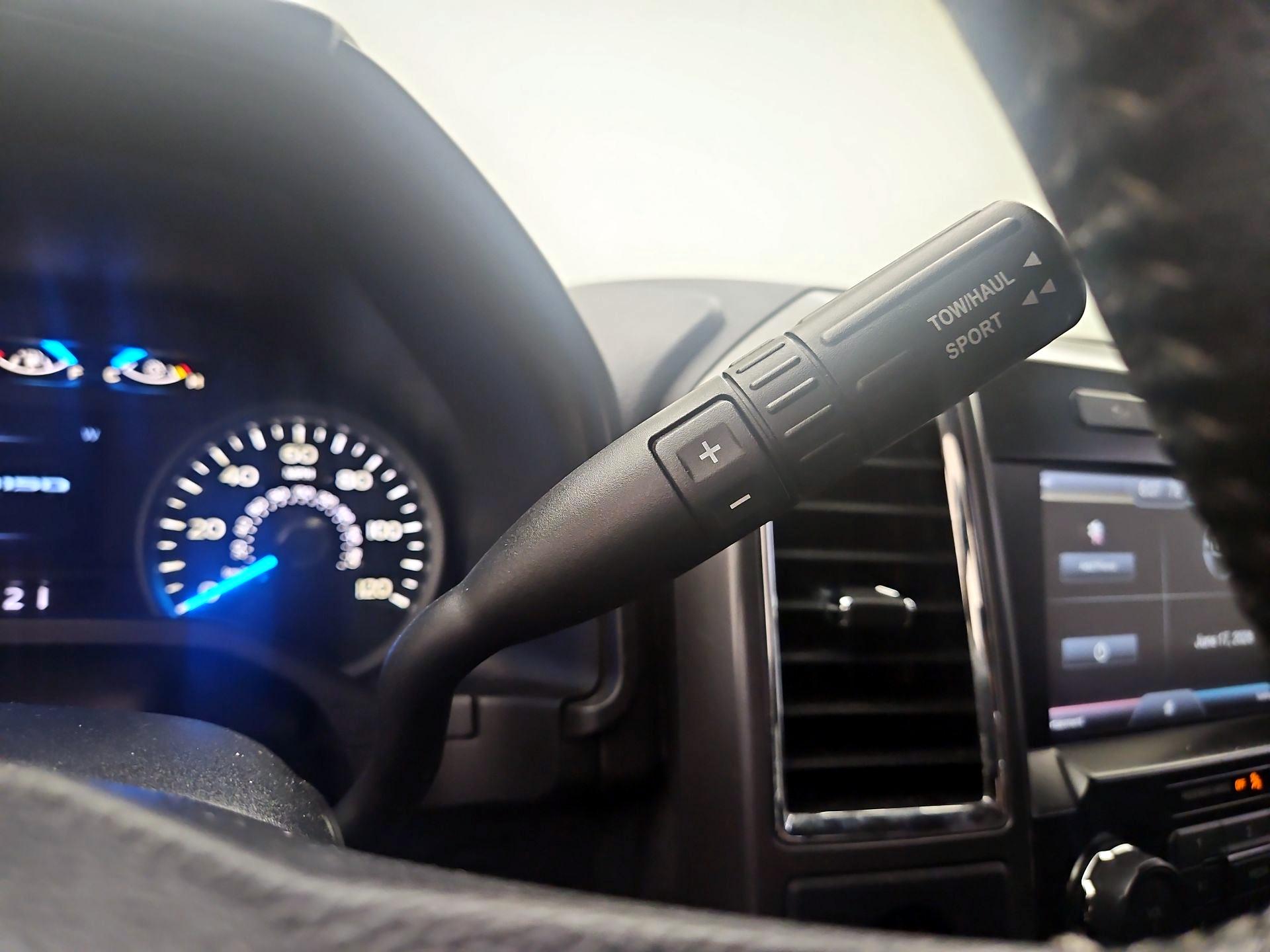 Thumbnail: 2015 Ford F-150 - 17