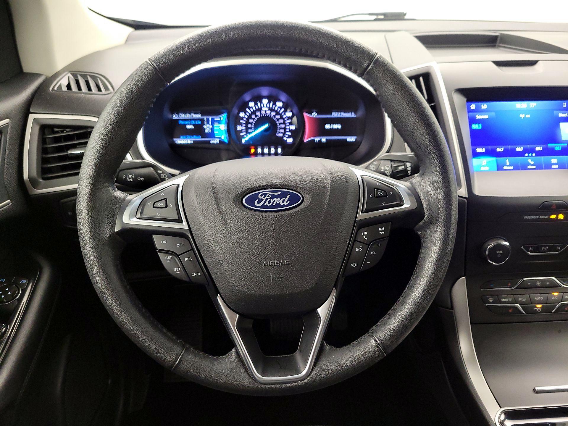 Thumbnail: 2020 Ford Edge - 10