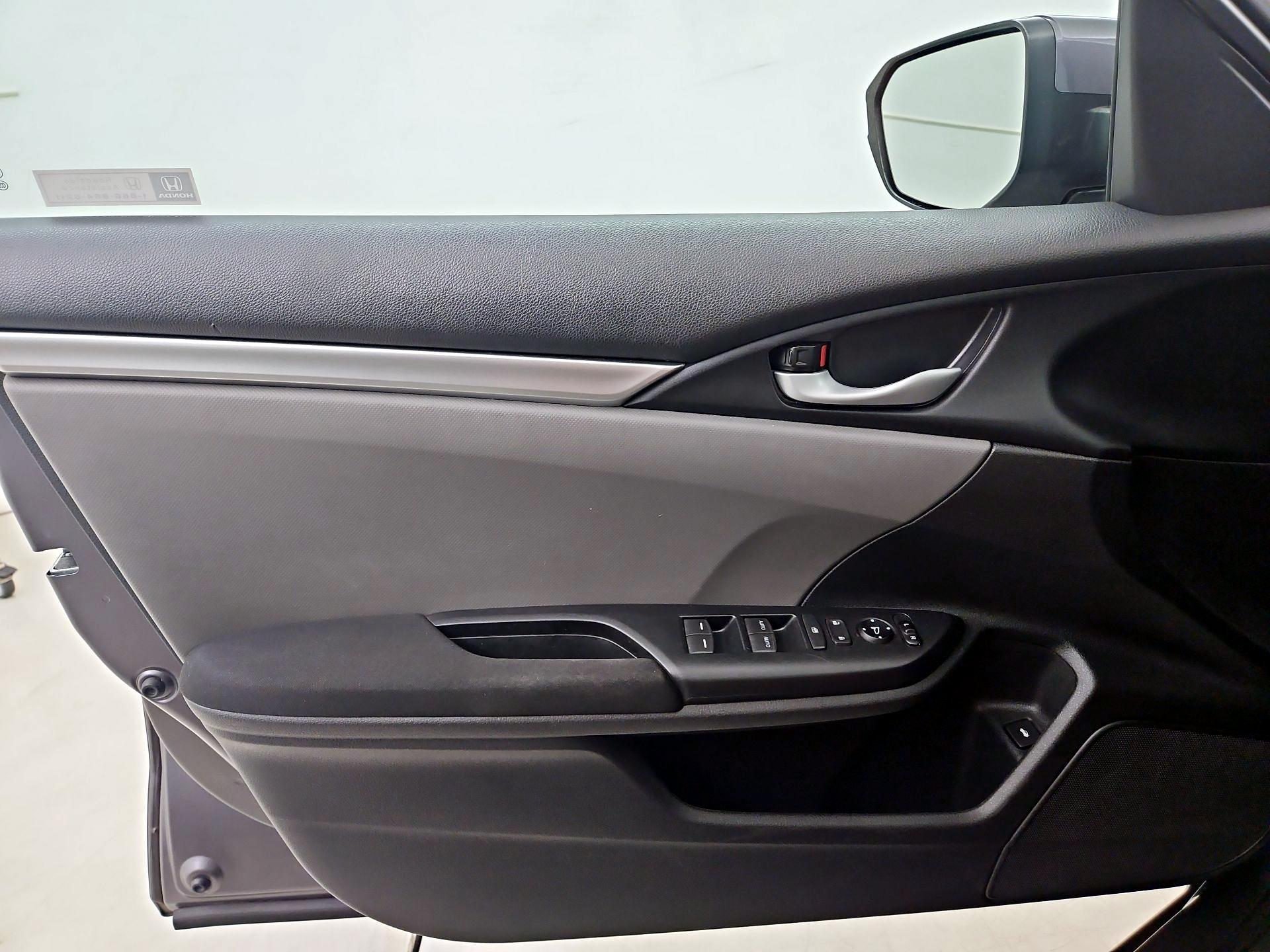 Thumbnail: 2019 Honda Civic - 10