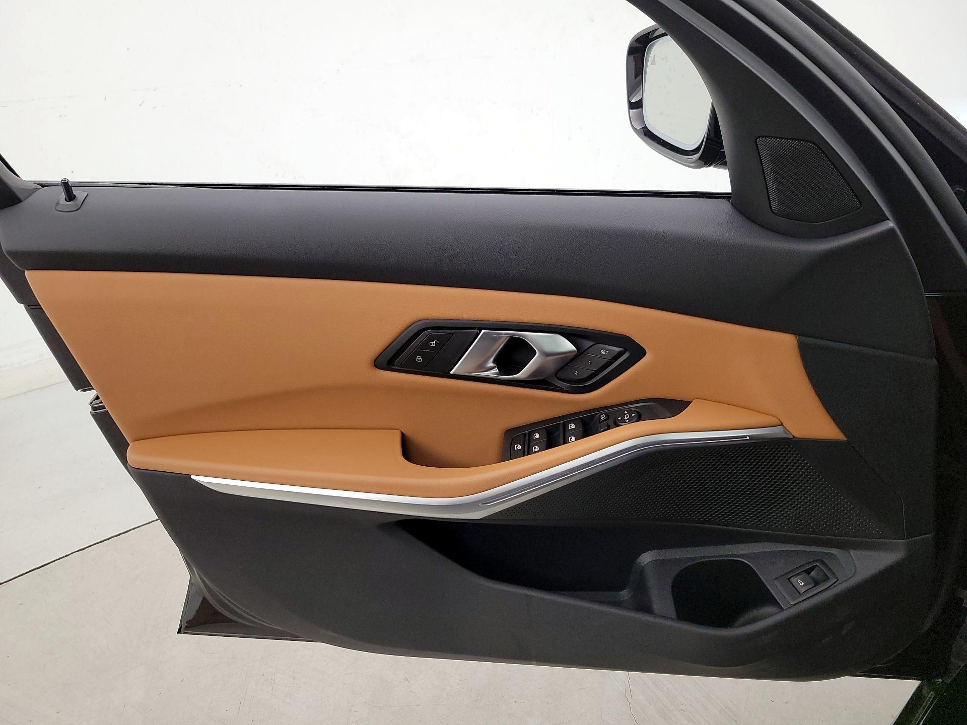 Thumbnail: 2025 BMW 3 Series - 12