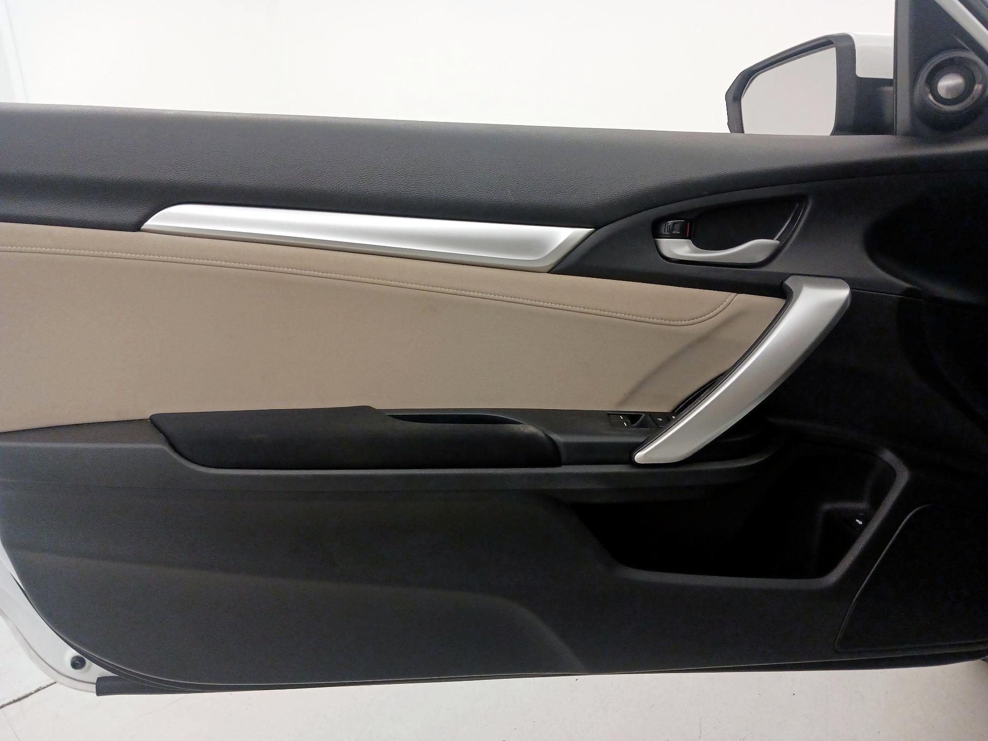 Thumbnail: 2020 Honda Civic - 12
