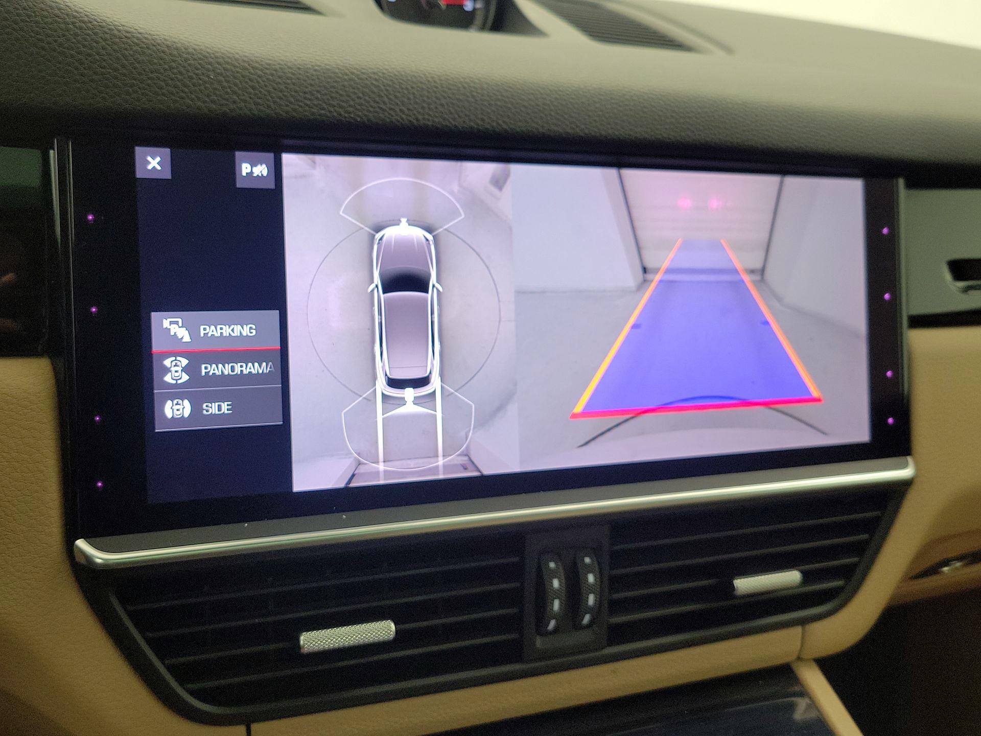 Thumbnail: 2021 Porsche Cayenne - 15