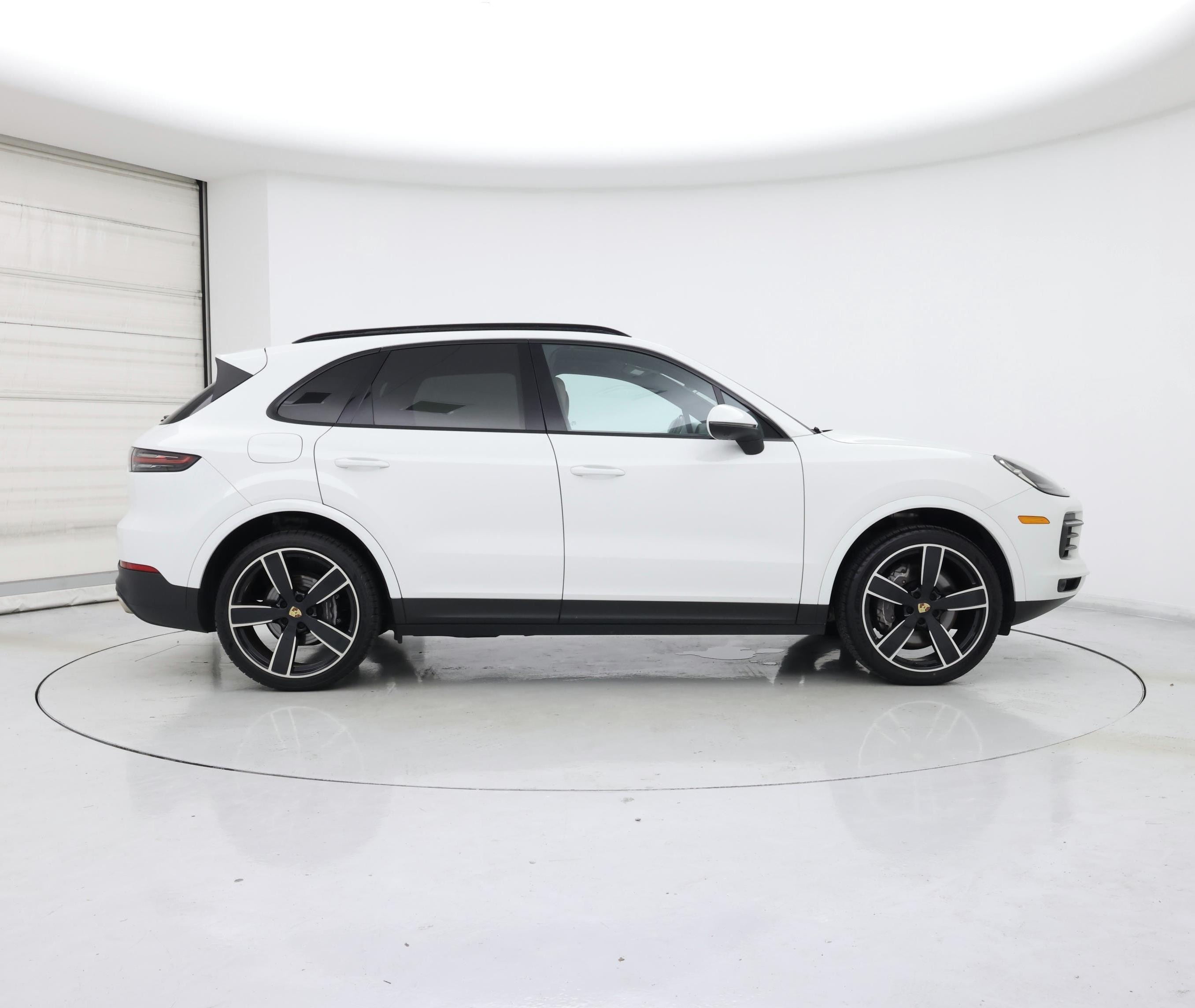 Thumbnail: 2021 Porsche Cayenne - 7
