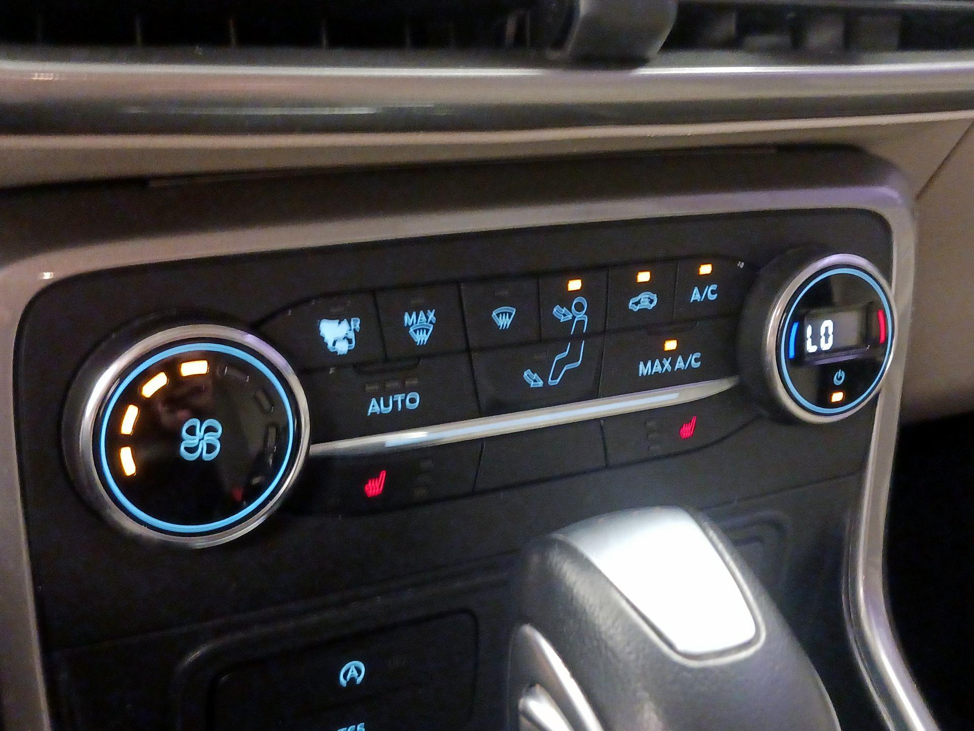 Thumbnail: 2021 Ford EcoSport - 16