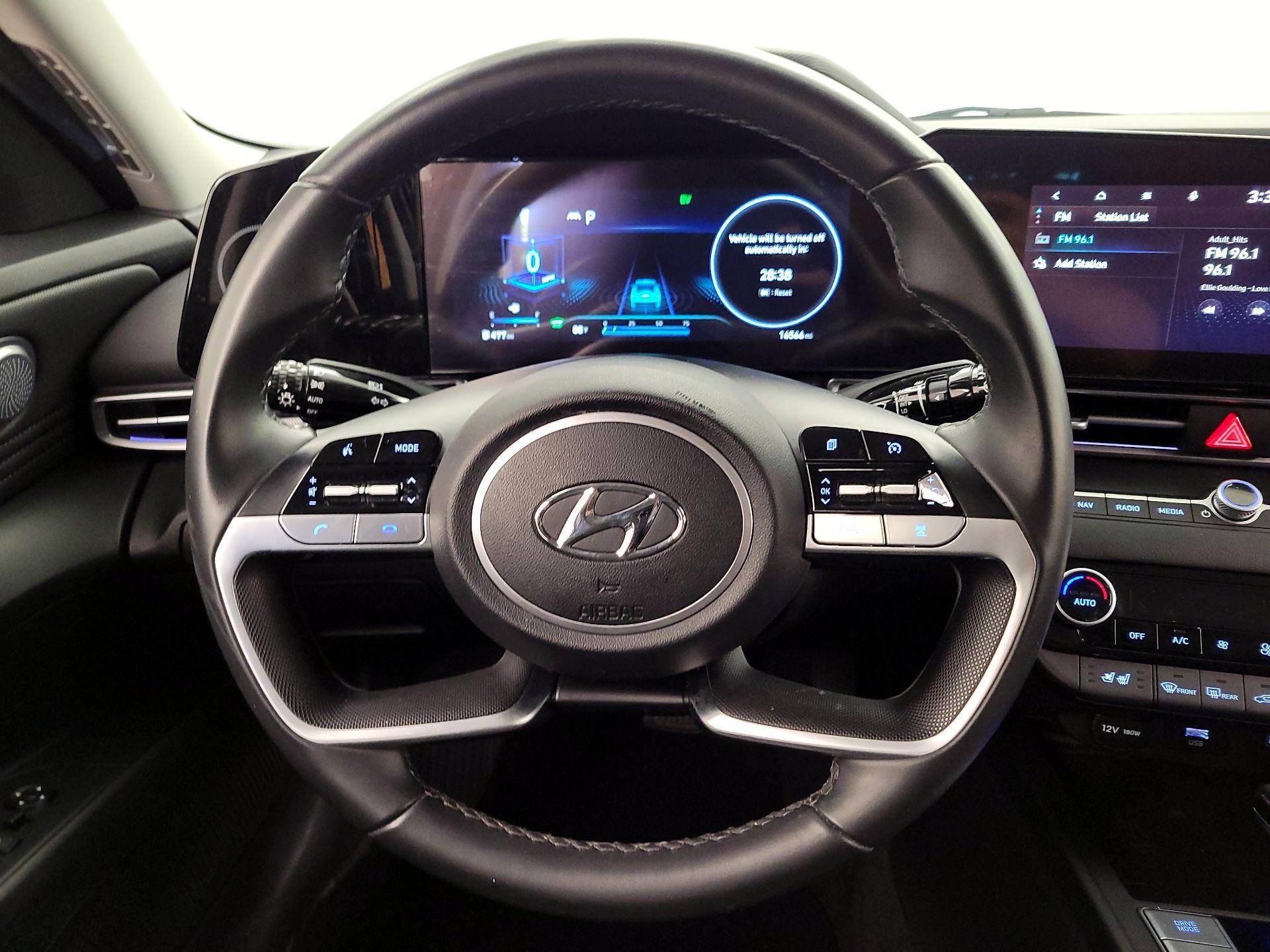 Thumbnail: 2023 Hyundai Elantra - 10