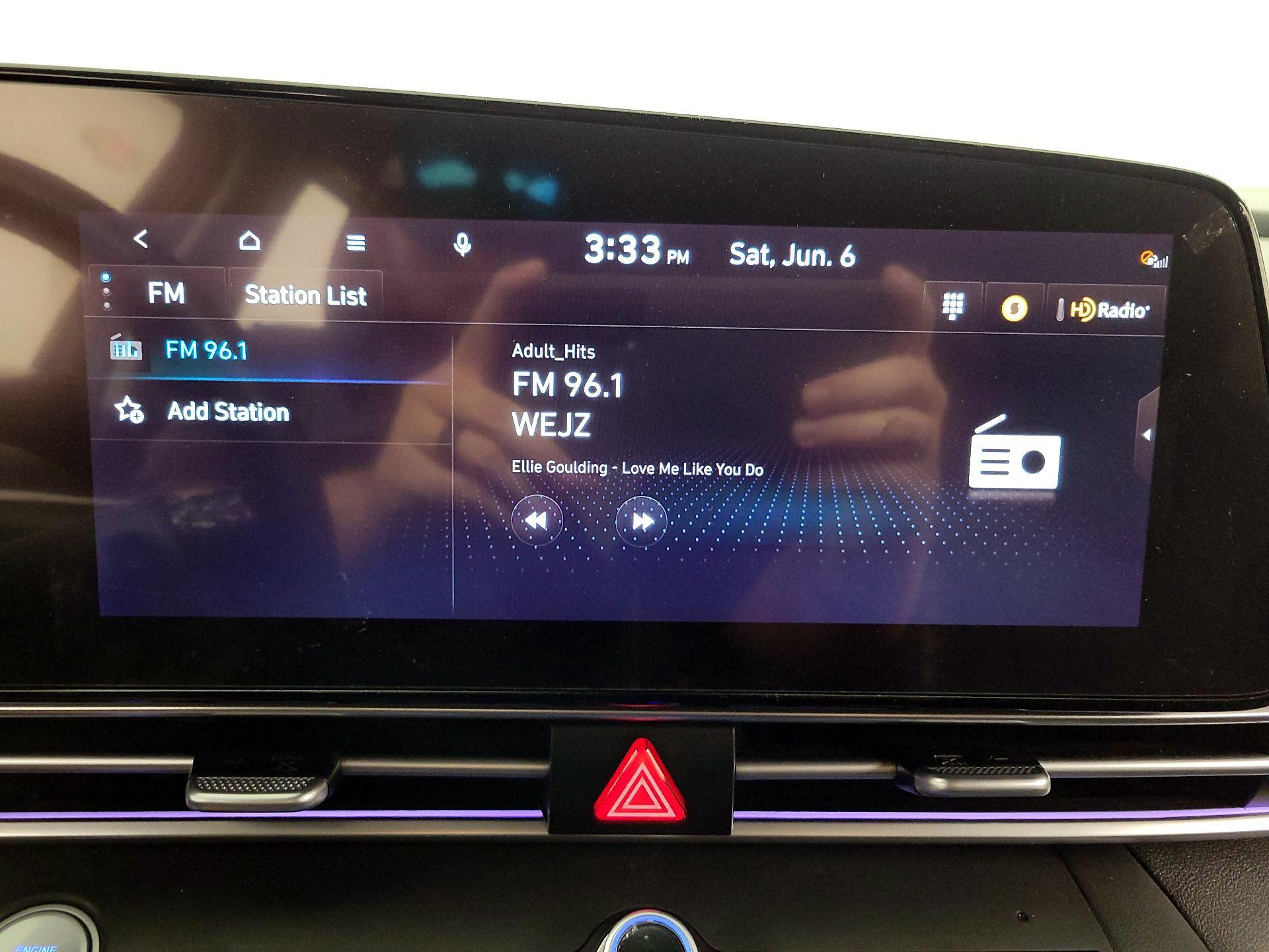 Thumbnail: 2023 Hyundai Elantra - 15