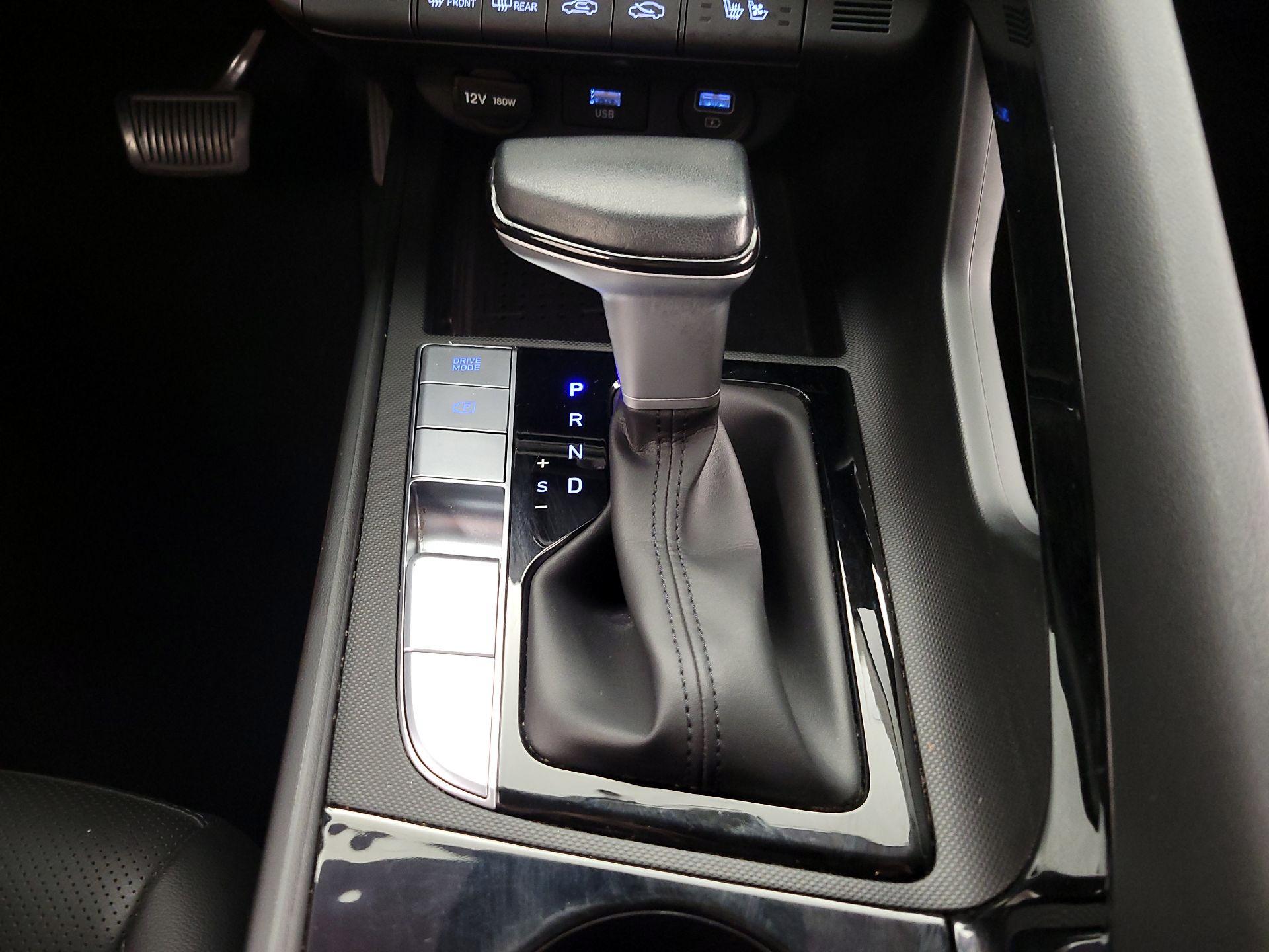 Thumbnail: 2023 Hyundai Elantra - 17