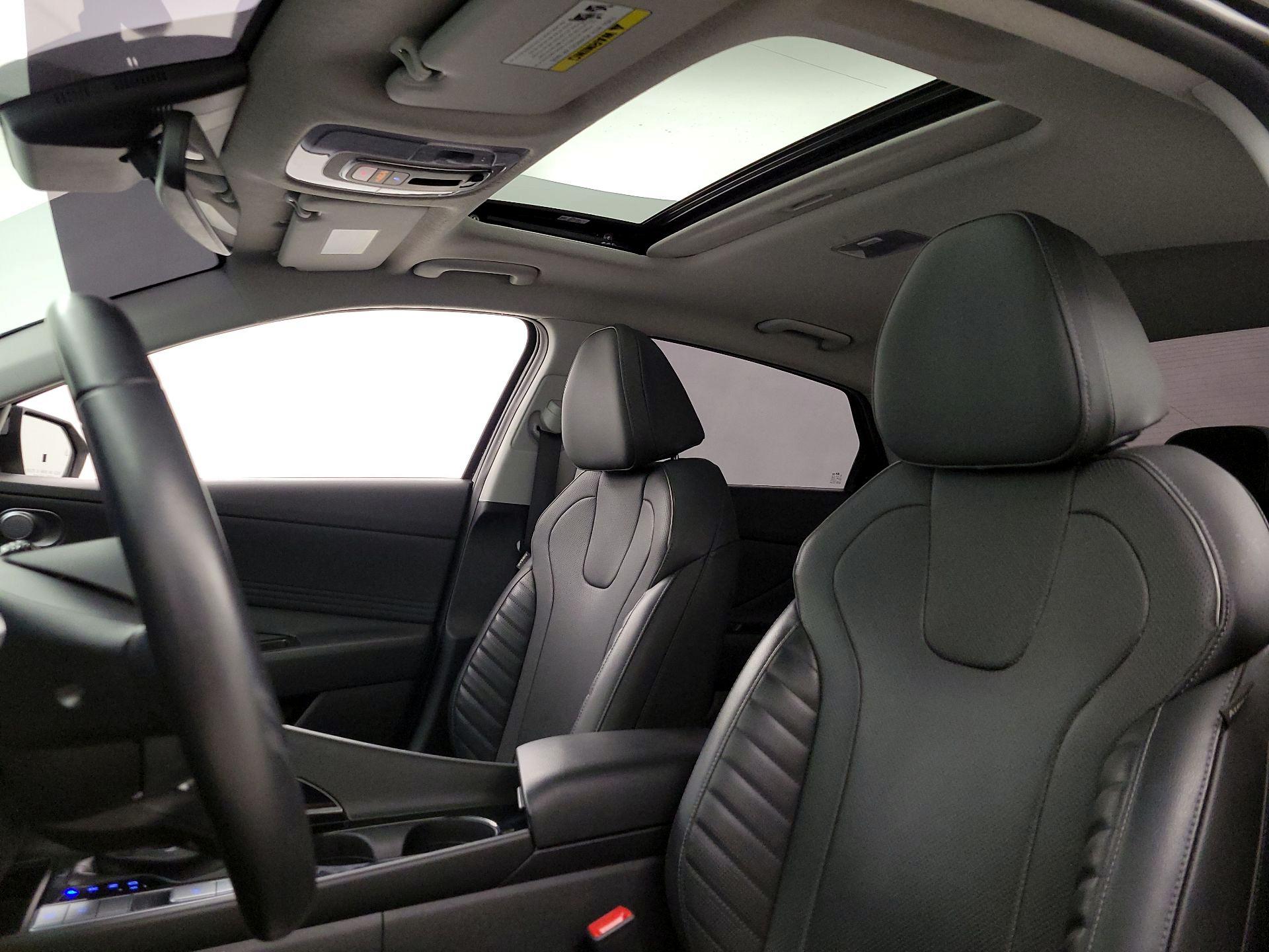 Thumbnail: 2023 Hyundai Elantra - 19