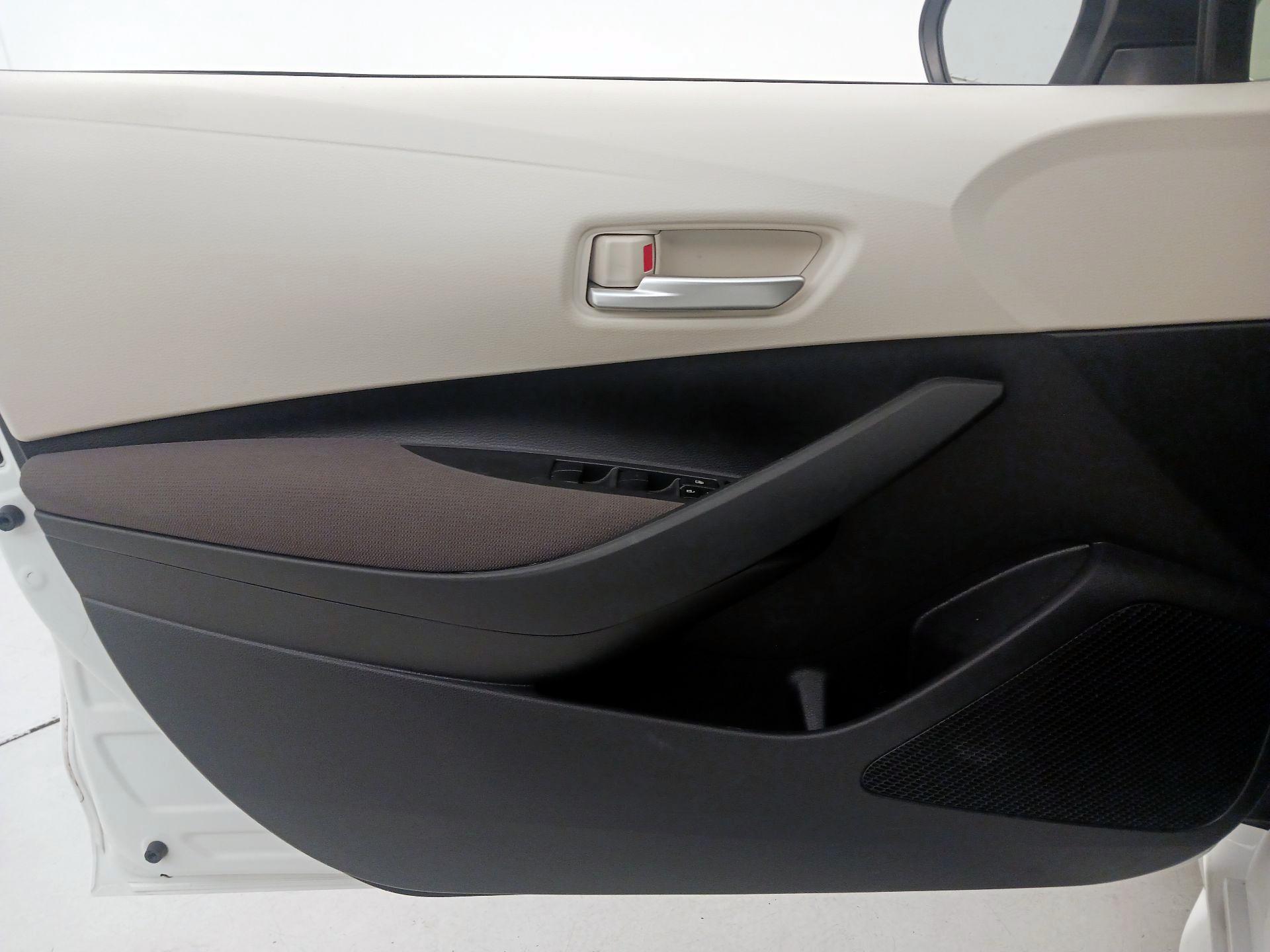 Thumbnail: 2020 Toyota Corolla - 12