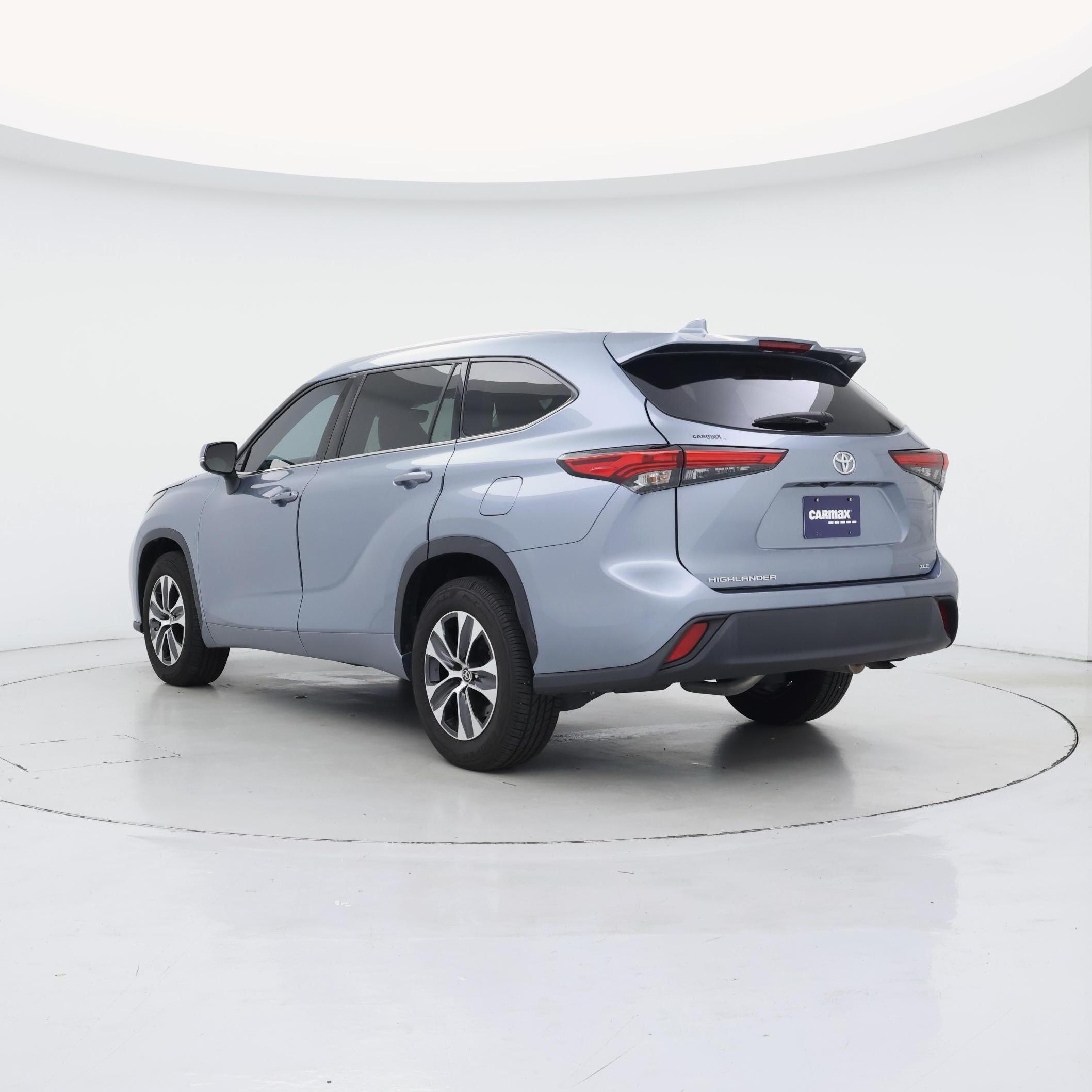 Thumbnail: 2022 Toyota Highlander - 2