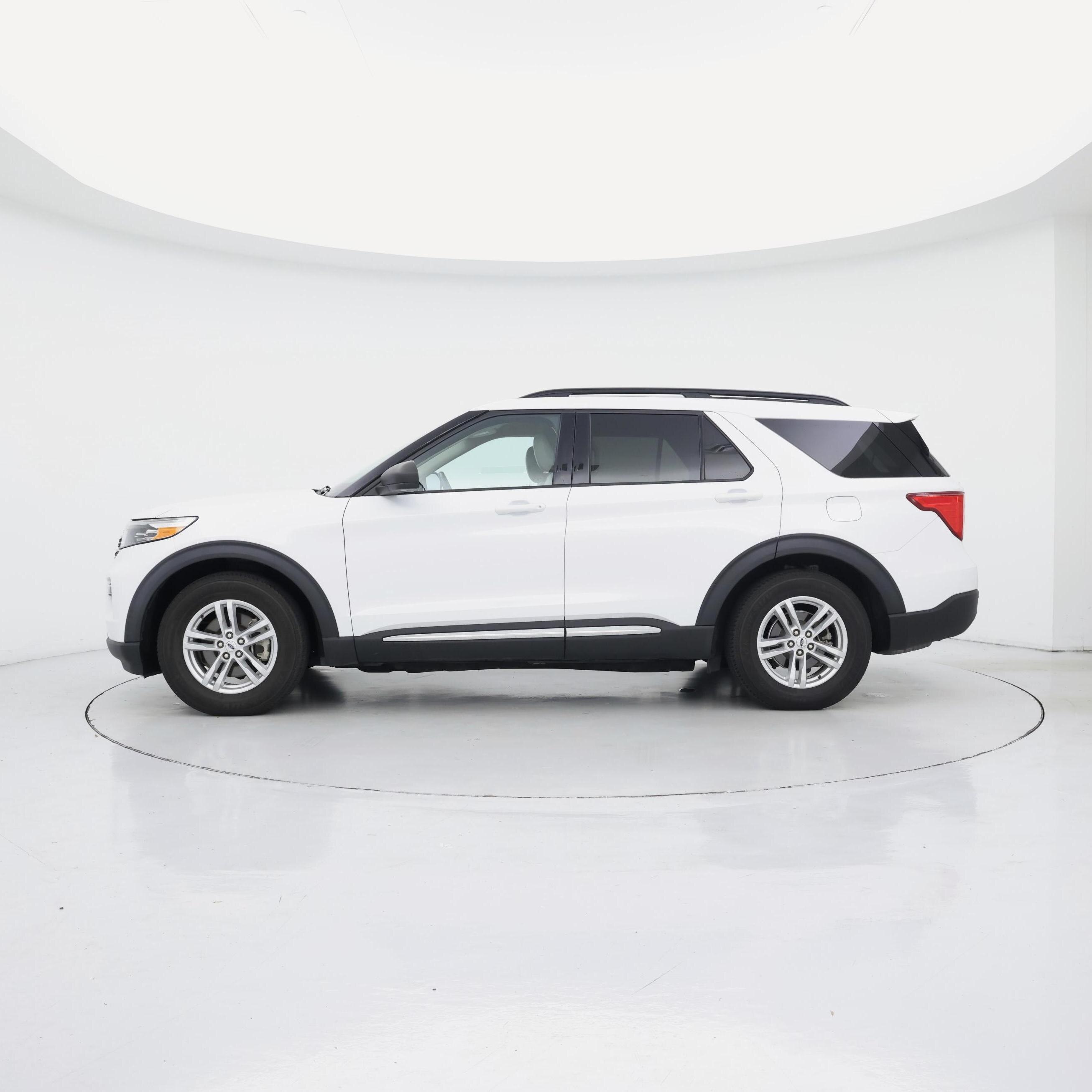 Thumbnail: 2020 Ford Explorer - 3