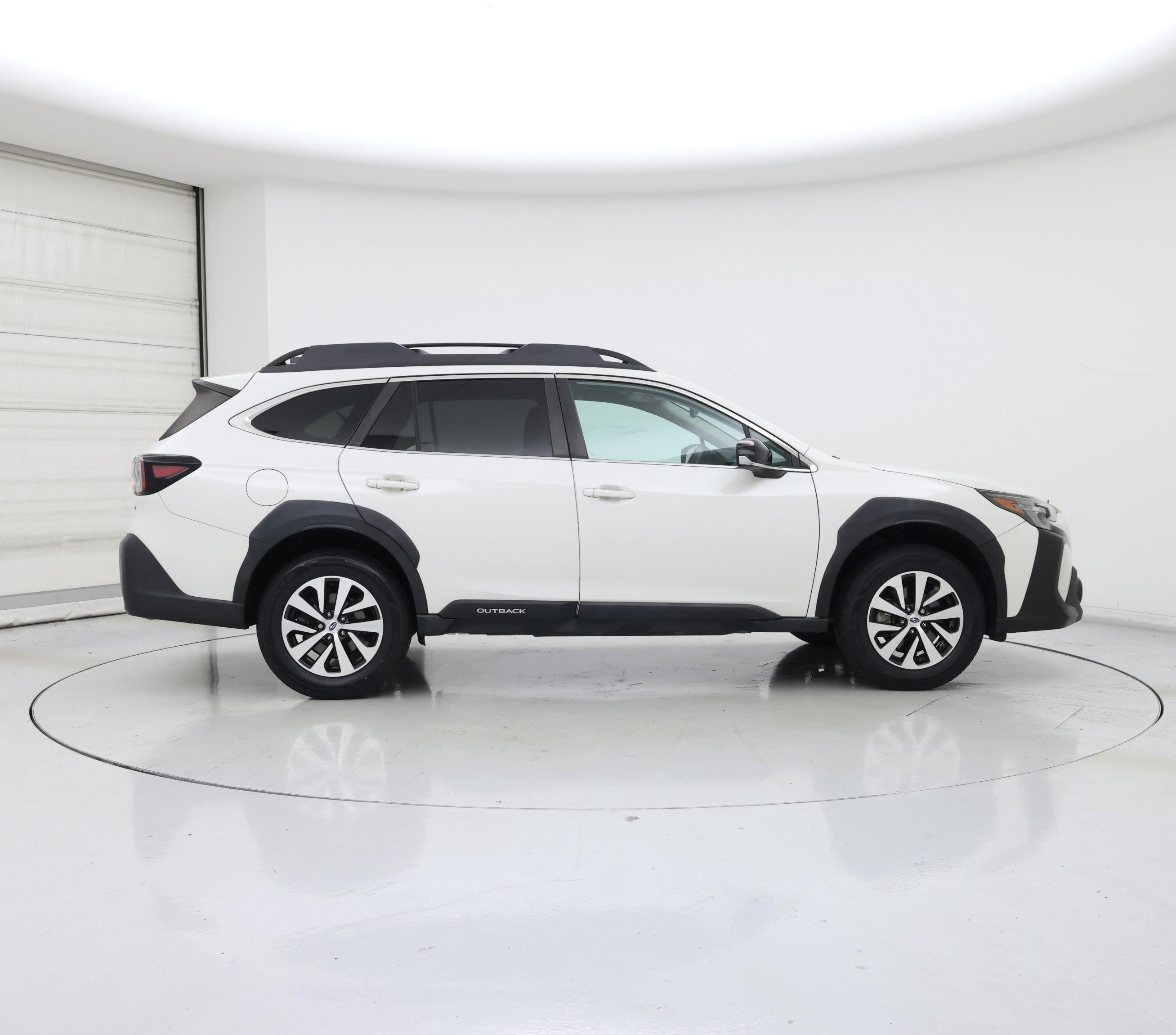 Thumbnail: 2023 Subaru Outback - 7