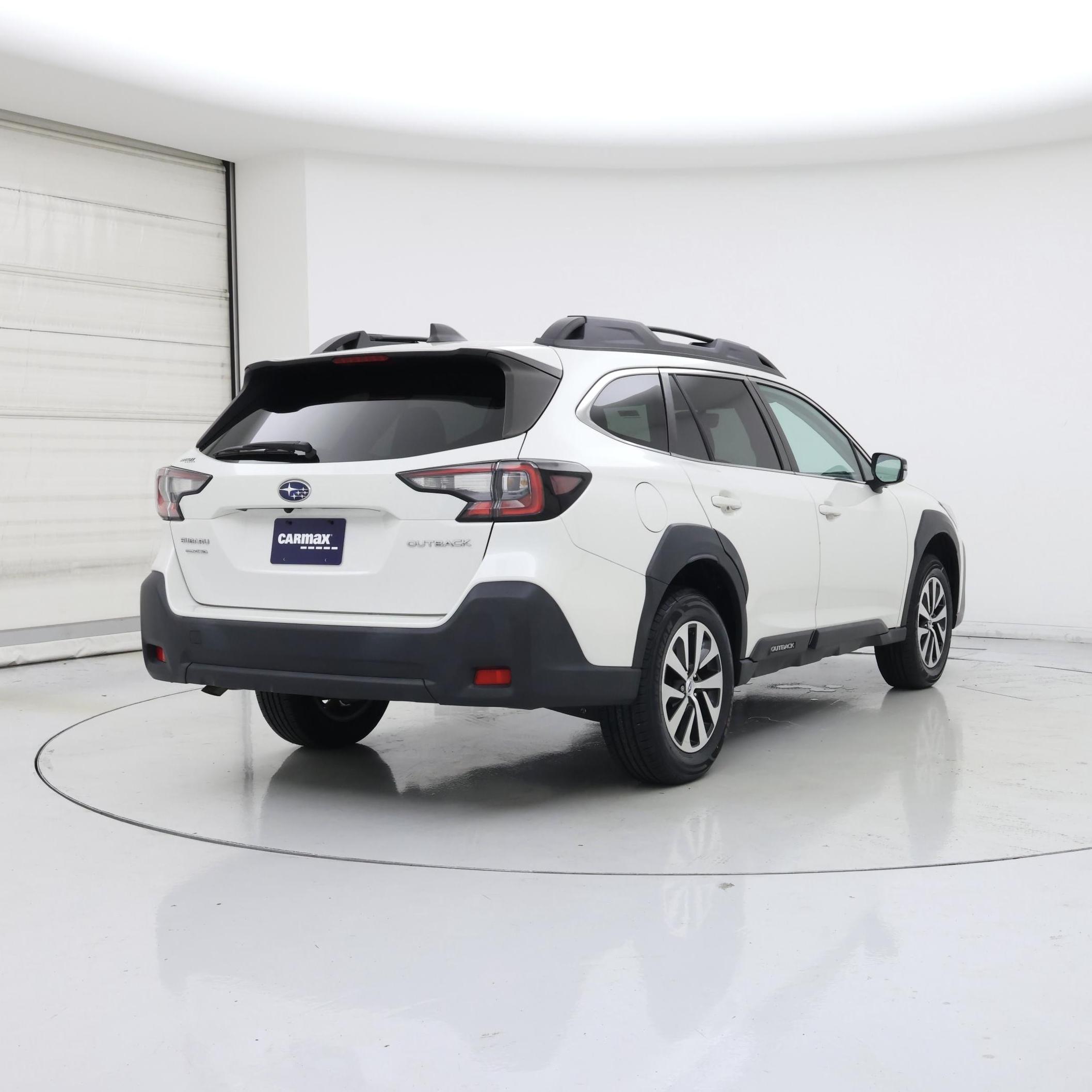 Thumbnail: 2023 Subaru Outback - 8