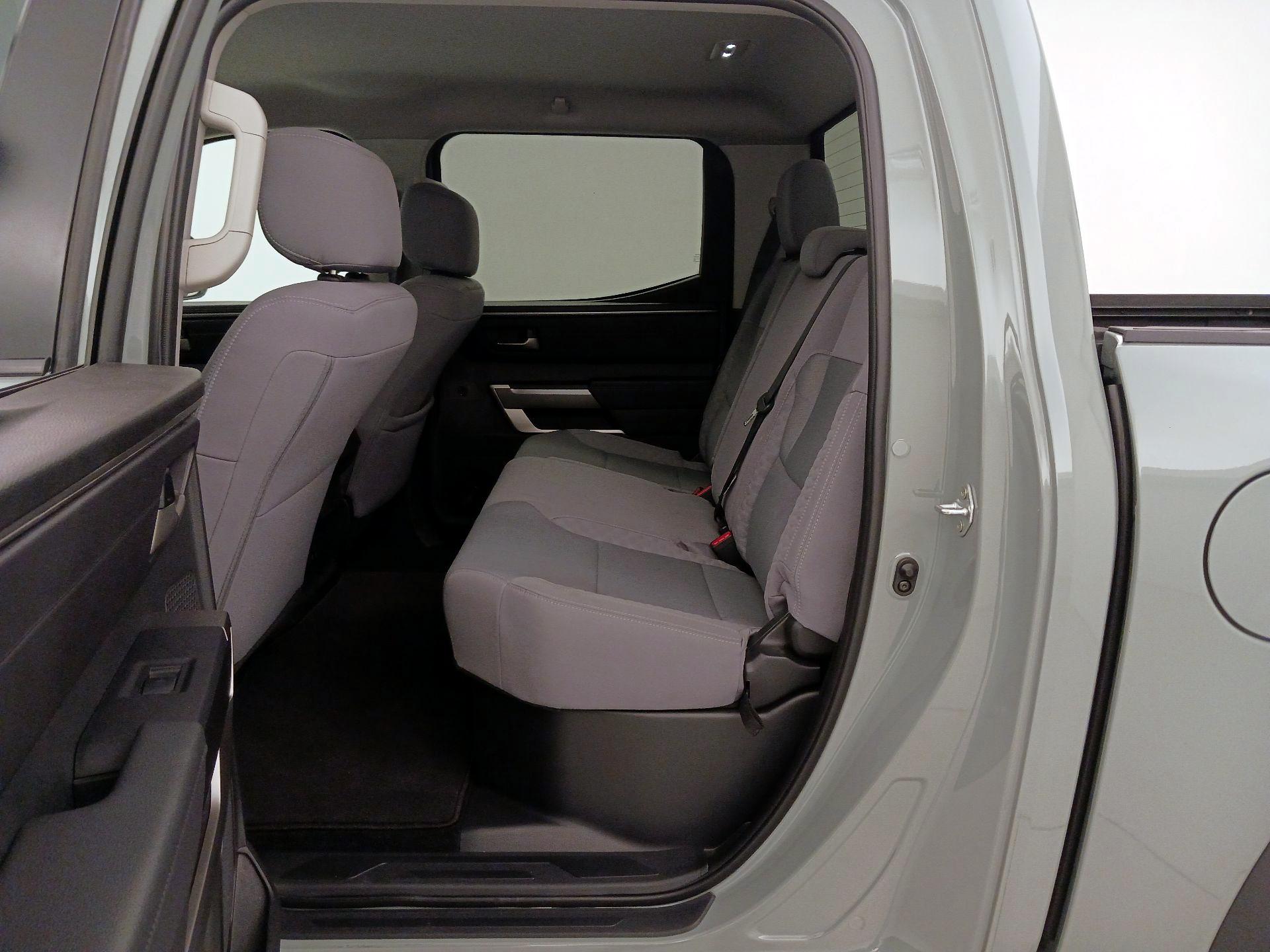 Thumbnail: 2024 Toyota Tundra - 19