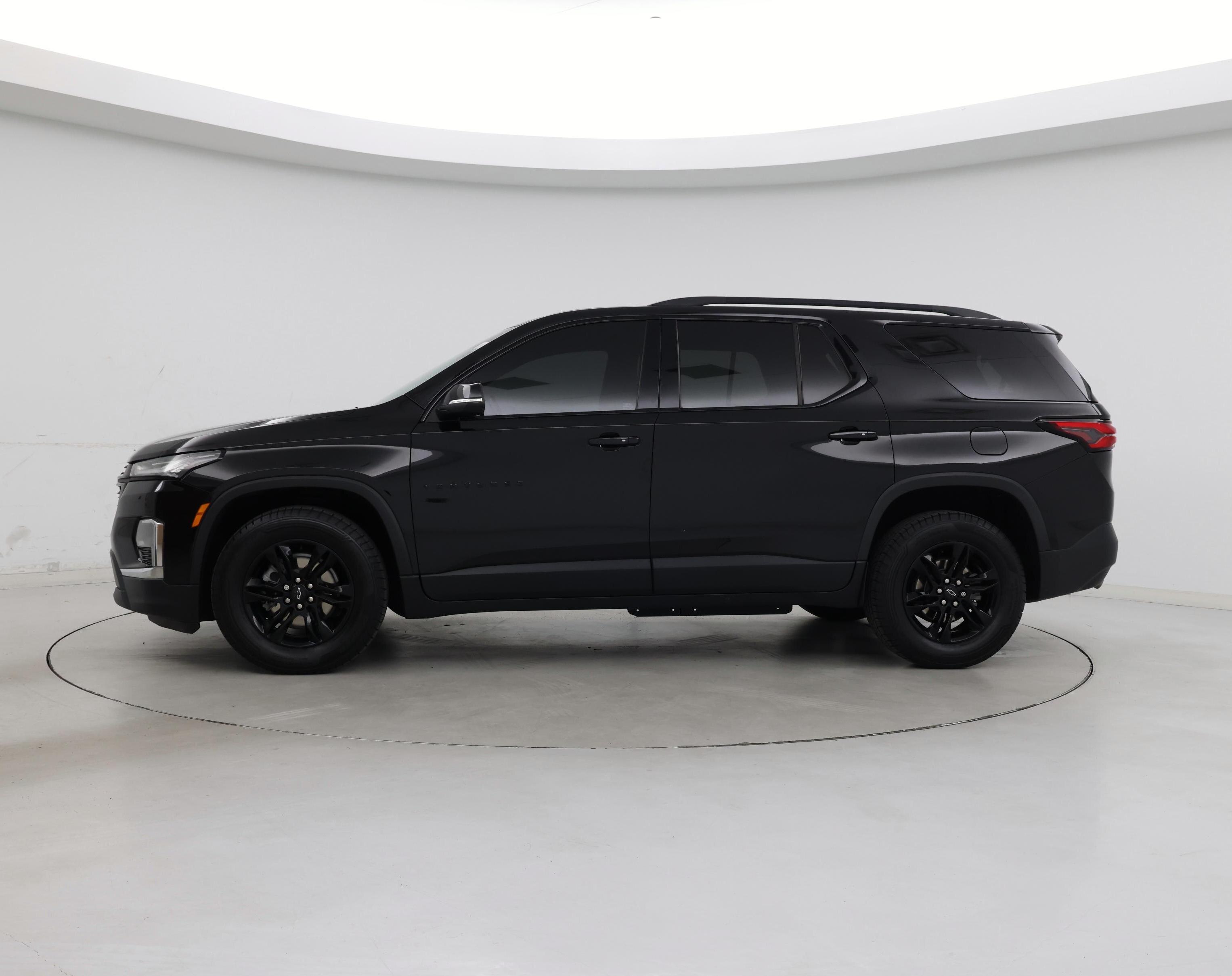 Thumbnail: 2022 Chevrolet Traverse - 3