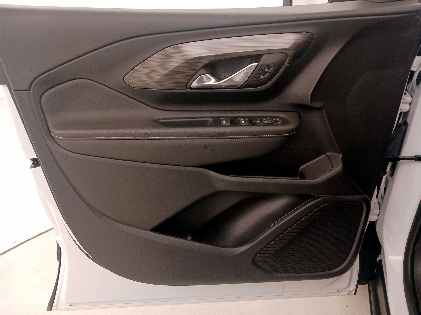 2023 GMC Terrain SLE - Photo 13