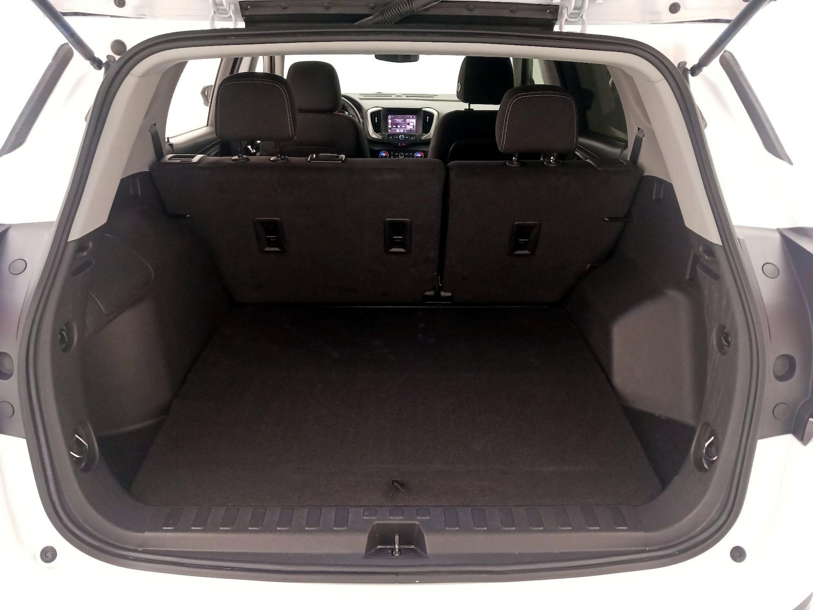 2023 GMC Terrain SLE - Photo 21