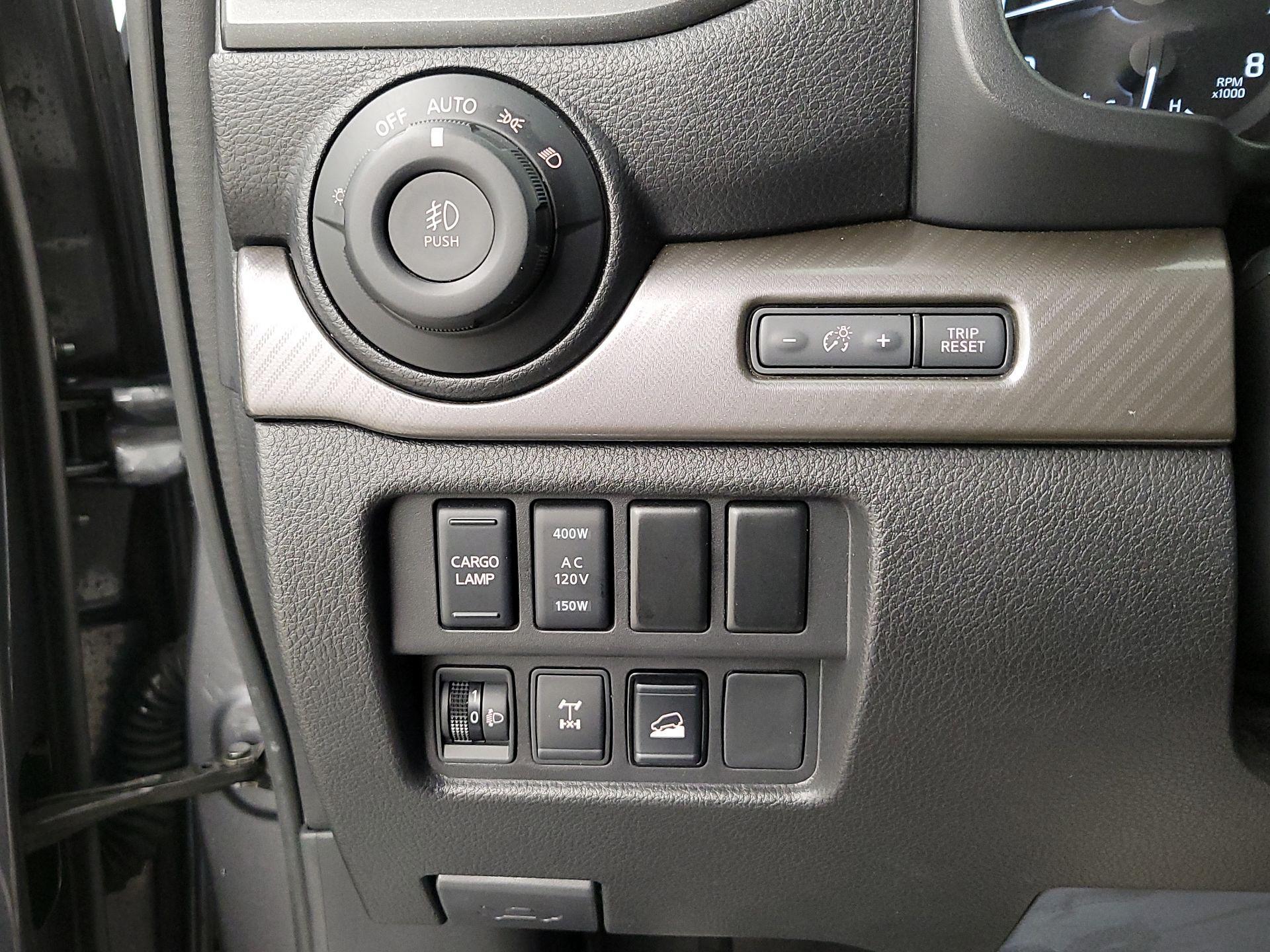 Thumbnail: 2024 Nissan Titan - 13