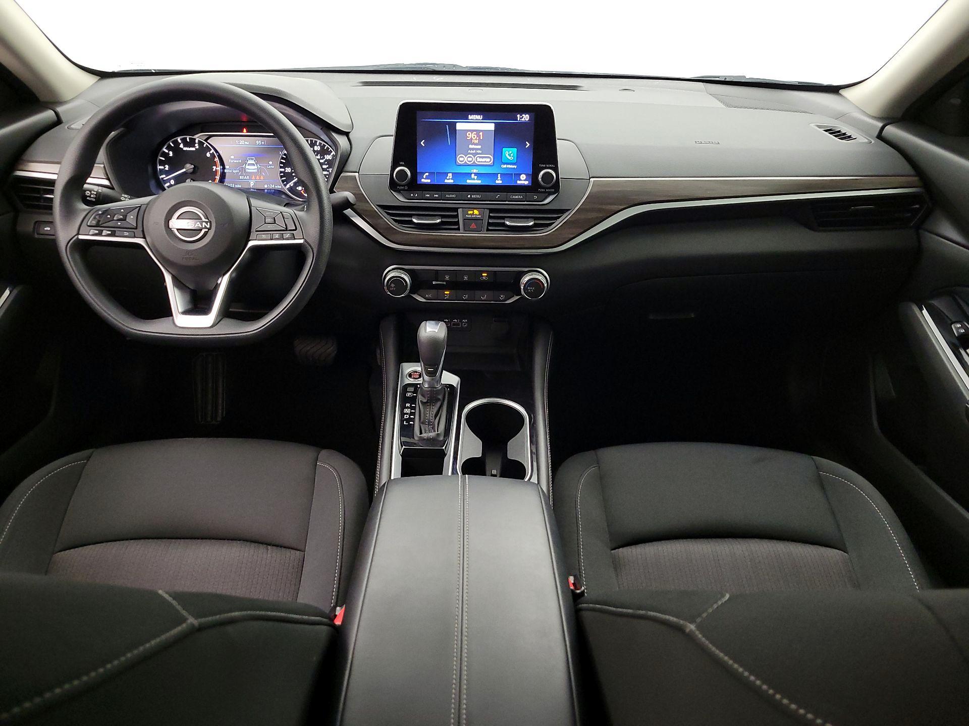 Thumbnail: 2023 Nissan Altima - 9