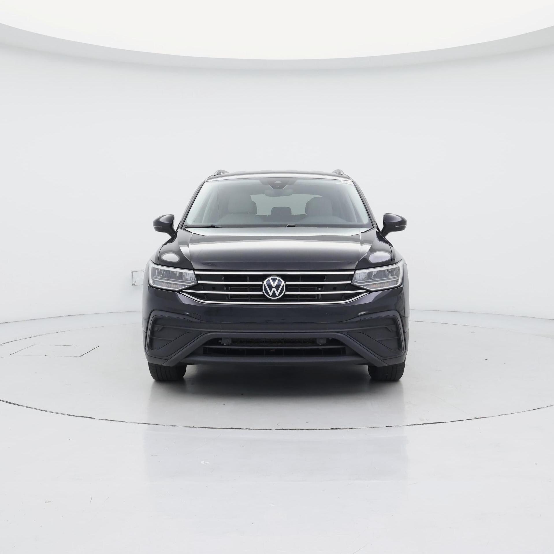 Thumbnail: 2023 Volkswagen Tiguan - 5