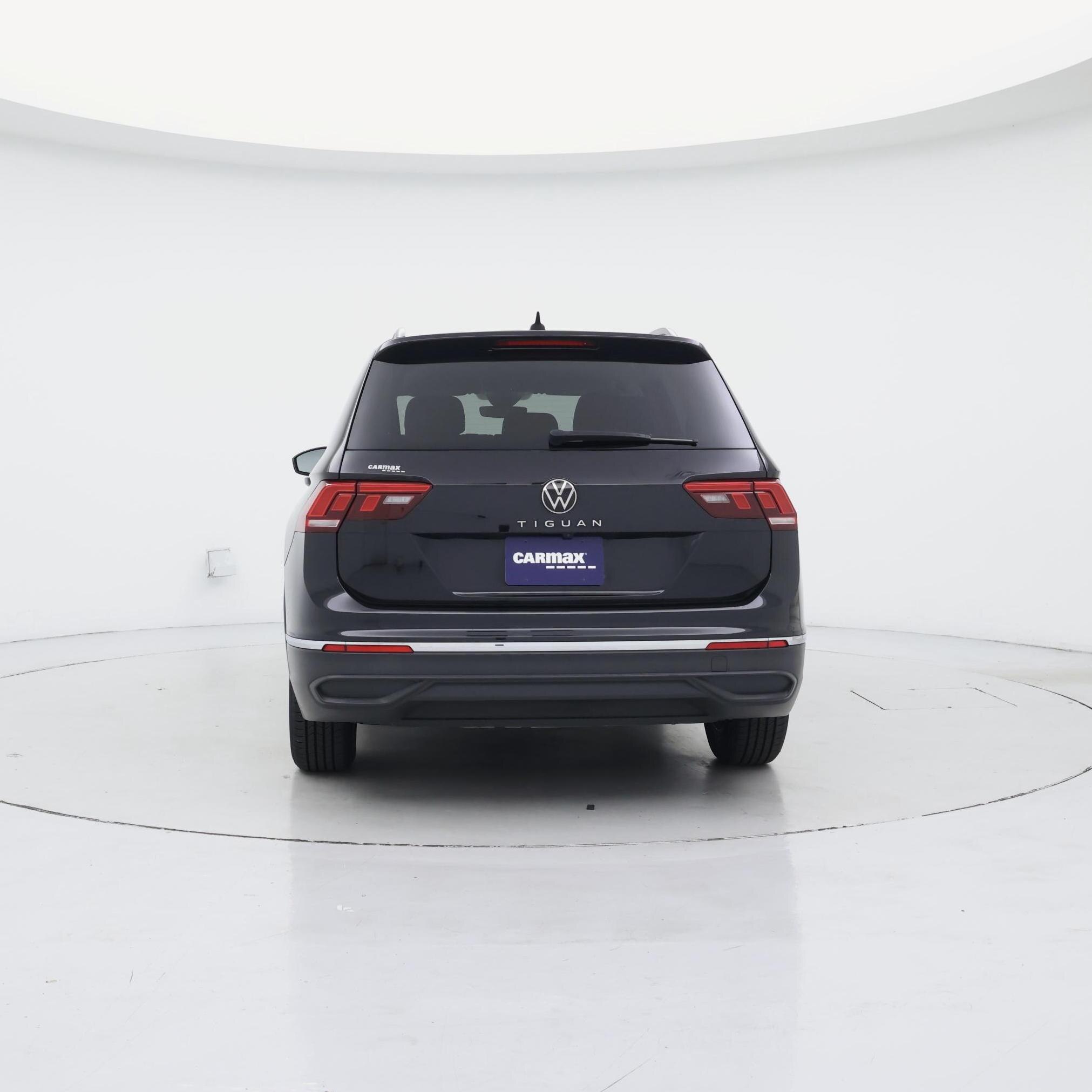 Thumbnail: 2023 Volkswagen Tiguan - 6