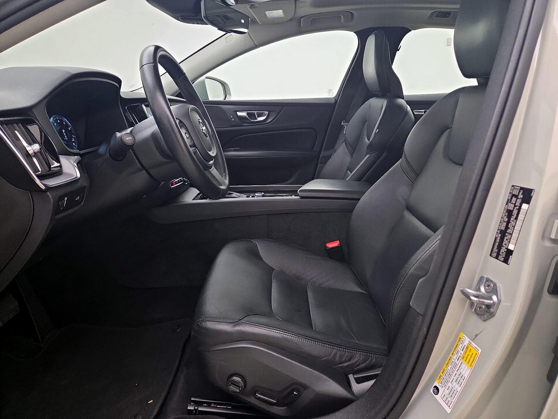 Thumbnail: 2020 Volvo S60 - 11