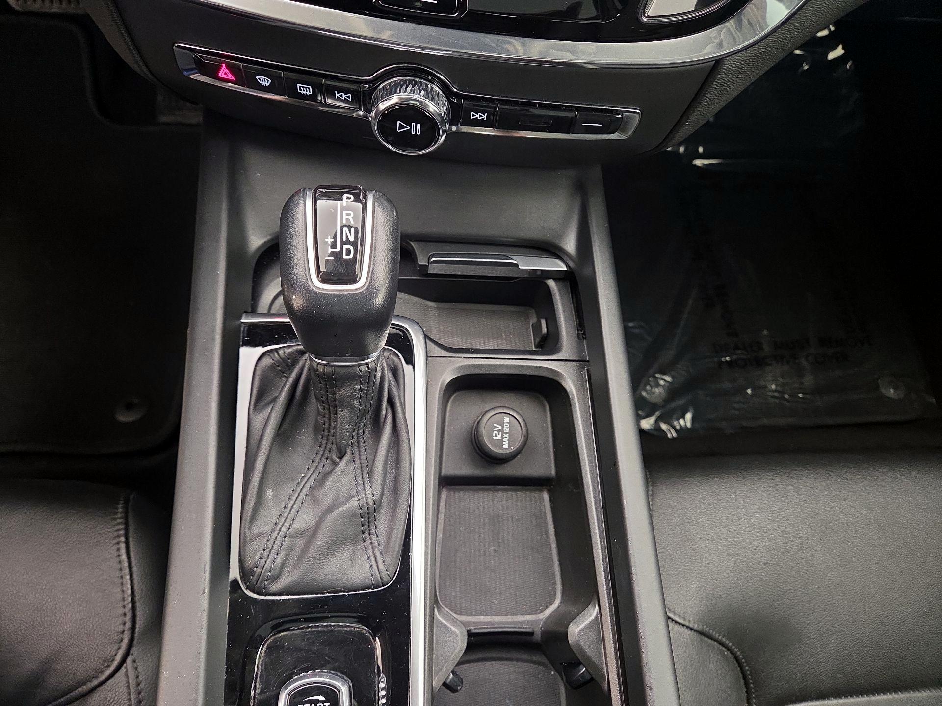 Thumbnail: 2020 Volvo S60 - 17