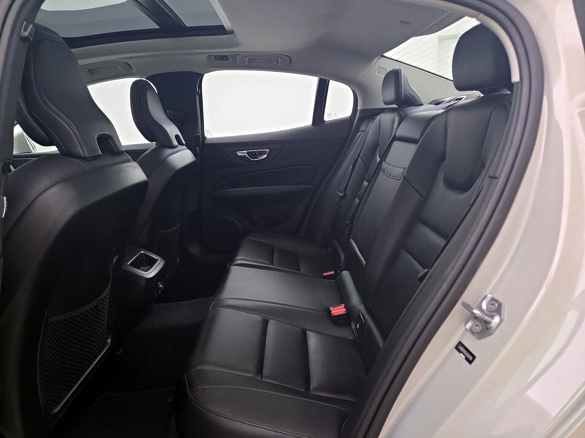 Thumbnail: 2020 Volvo S60 - 20