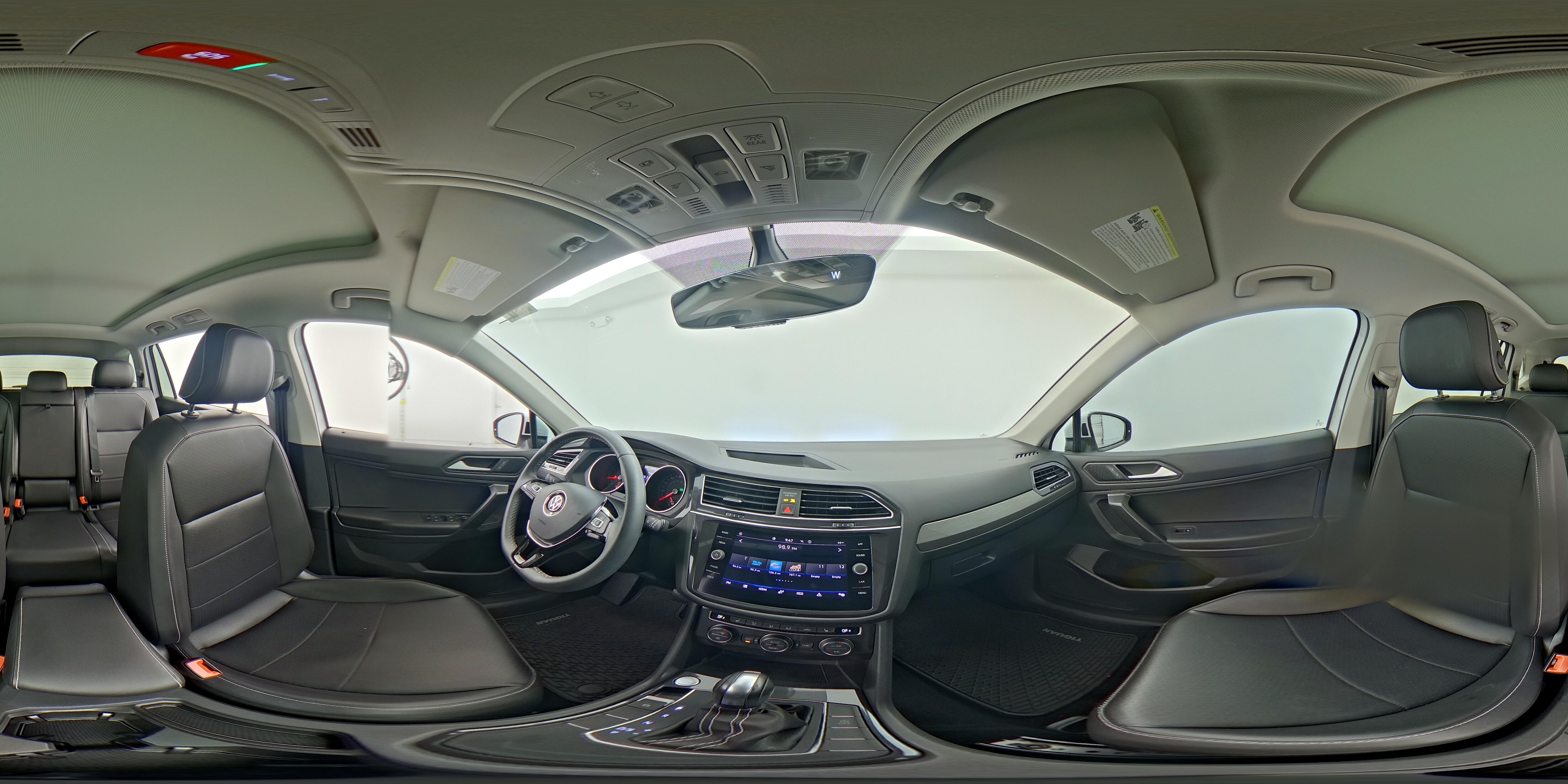 2021 Volkswagen Tiguan SE - Photo 29