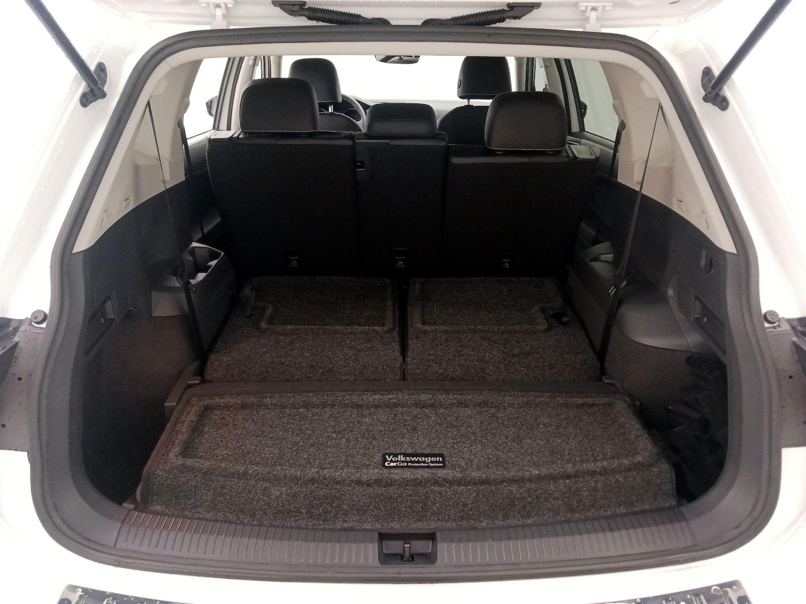 2021 Volkswagen Tiguan SE - Photo 24